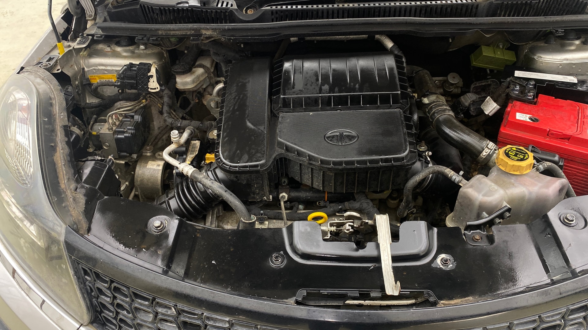 View 2019 Tata Nexon XZA Plus Diesel Image 3 Used 2019 Tata Nexon XZA Plus Diesel Image 3
