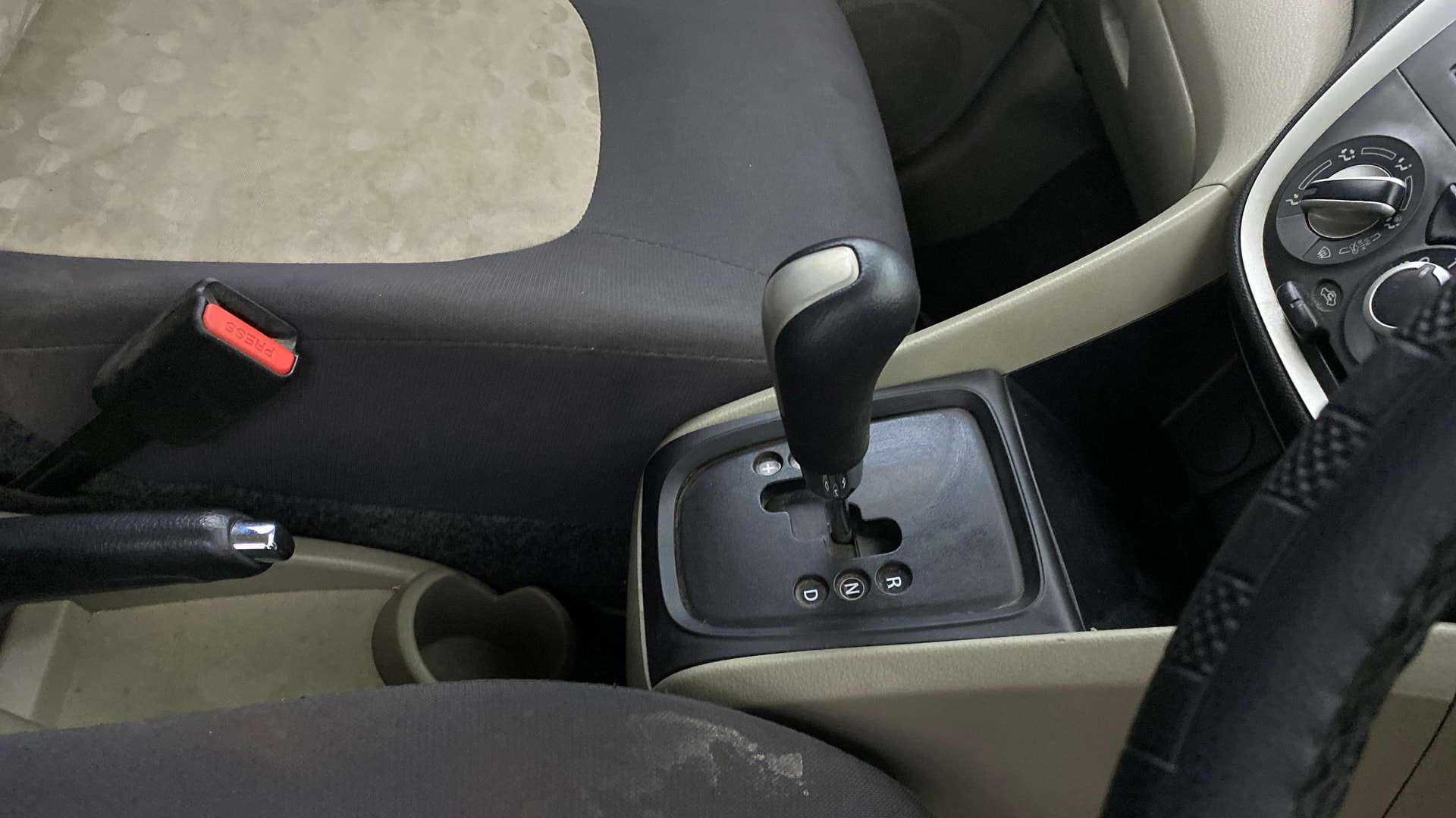 View 2015 Maruti Suzuki 1000 Base Variant Image 37 Used 2015 Maruti Suzuki 1000 Base Variant Image 37