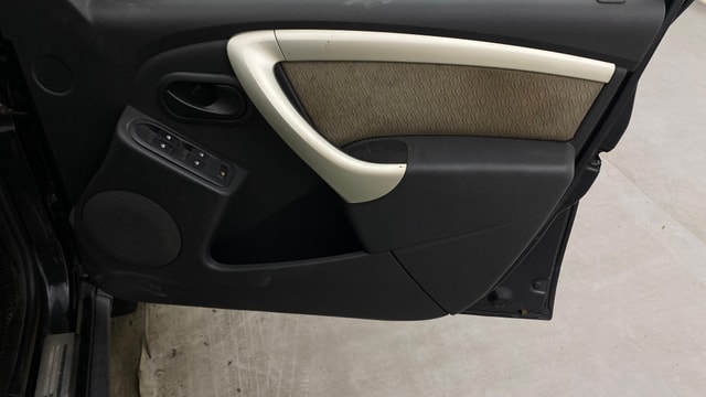 View Renault Duster Image 33 Used Renault Duster Image 33