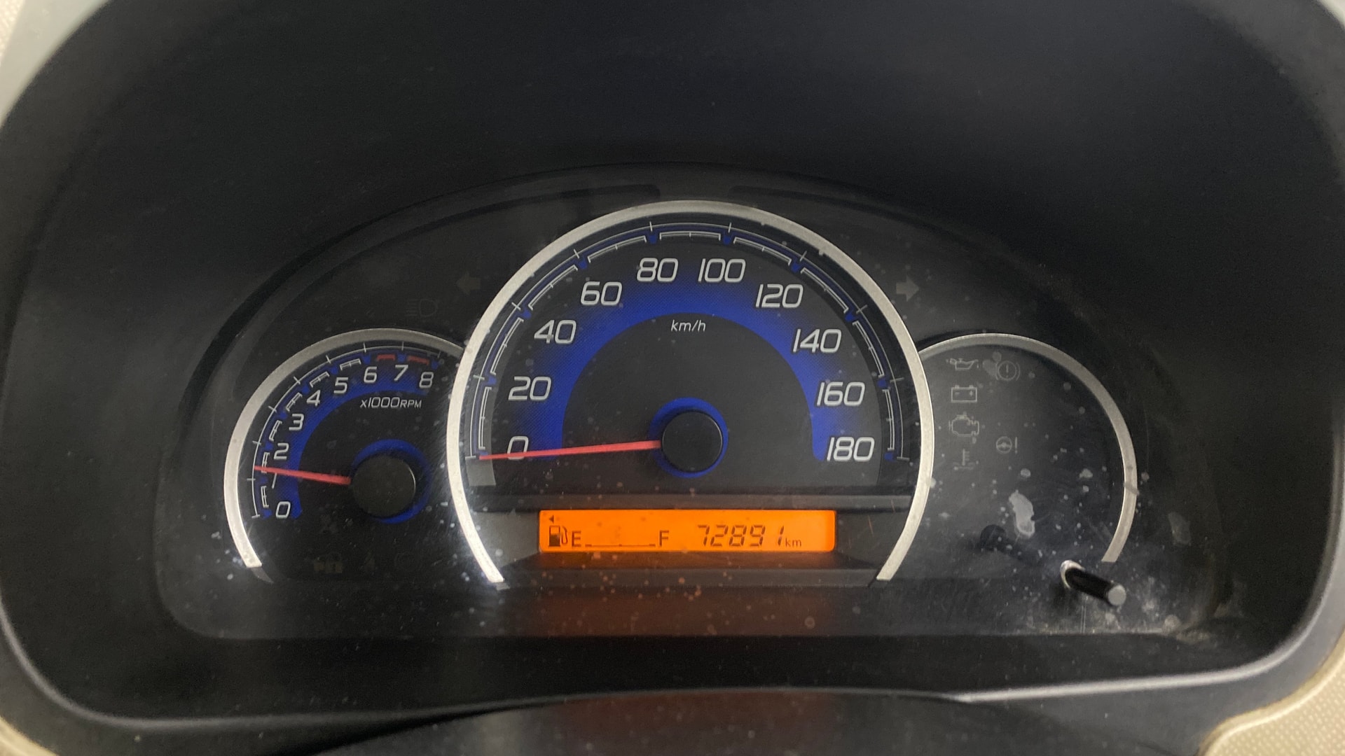 View 2017 Maruti Suzuki 1000 Base Variant Image 33 Used 2017 Maruti Suzuki 1000 Base Variant Image 33