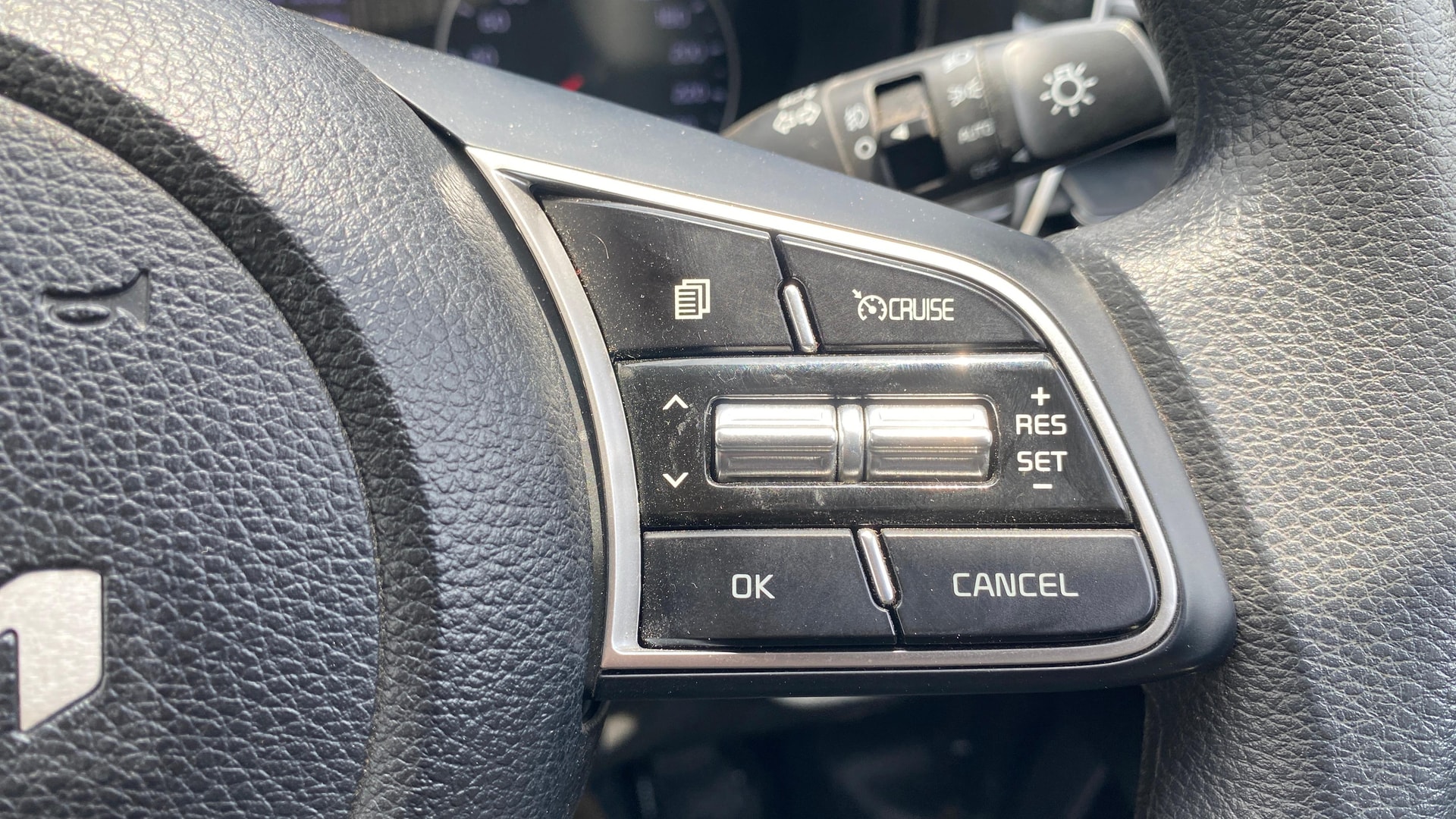 View 2023 Kia Seltos D1.5 CRDI VGT 6MT HTK Plus Image 3 Used 2023 Kia Seltos D1.5 CRDI VGT 6MT HTK Plus Image 3