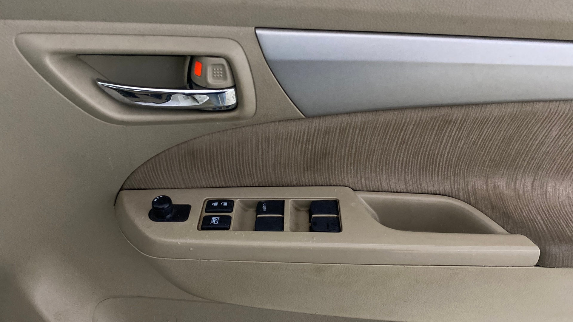 View 2015 Maruti Suzuki 1000 Base Variant Image 33 Used 2015 Maruti Suzuki 1000 Base Variant Image 33