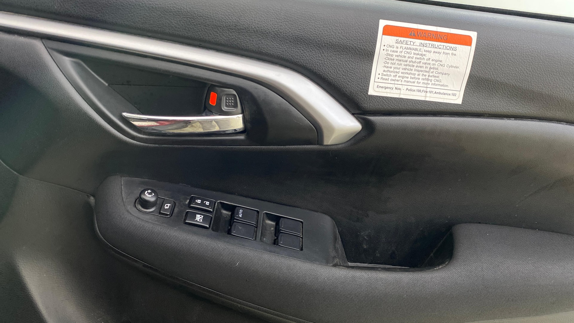 View 2023 Toyota Urban Cruiser Hyryder S e-Drive 2WD HYBRID Image 33 Used 2023 Toyota Urban Cruiser Hyryder S e-Drive 2WD HYBRID Image 33