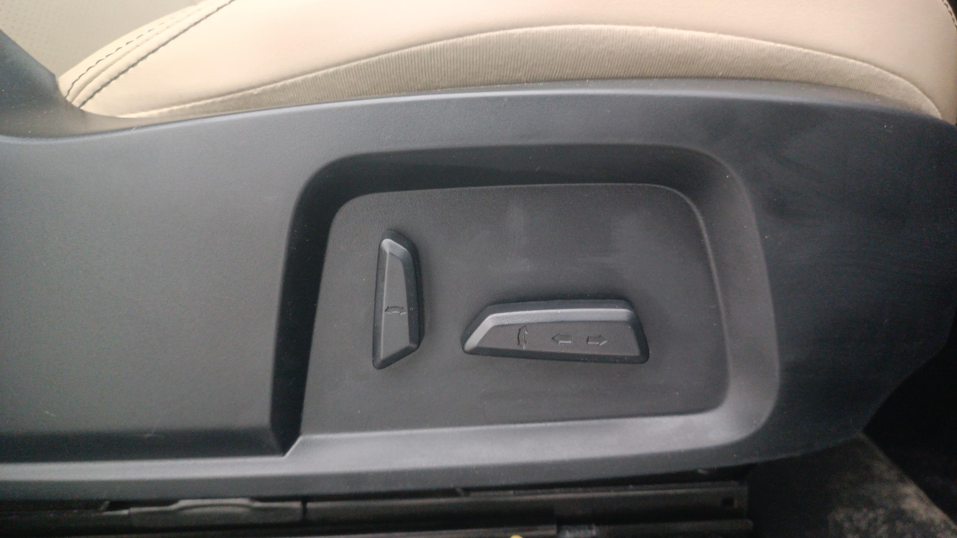 View 2021 Tata Safari XZ Plus Image 12 Used 2021 Tata Safari XZ Plus Image 12