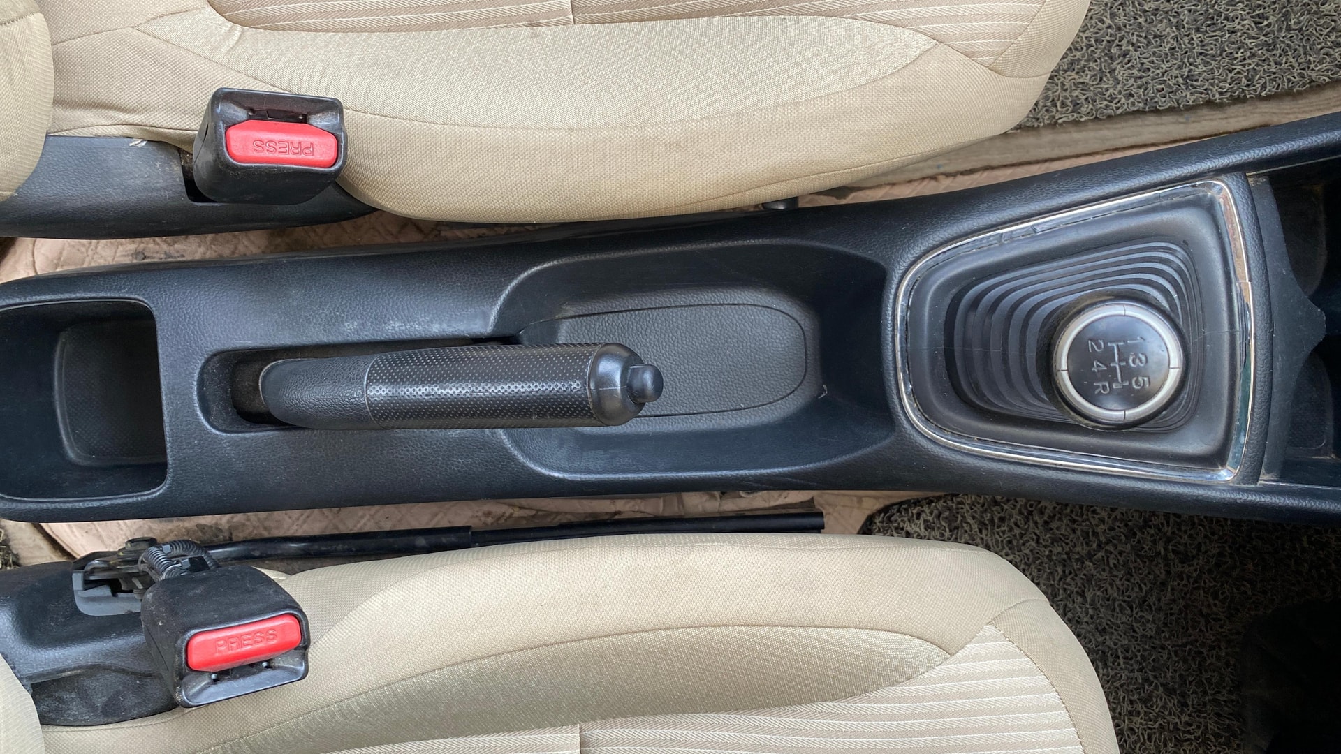 View 2019 Honda Amaze E MT Petrol BS IV Image 37 Used 2019 Honda Amaze E MT Petrol BS IV Image 37