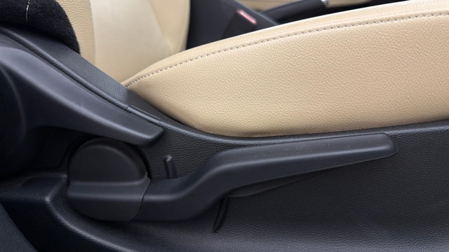 View Honda City ZX Image 11 Used Honda City ZX Image 11