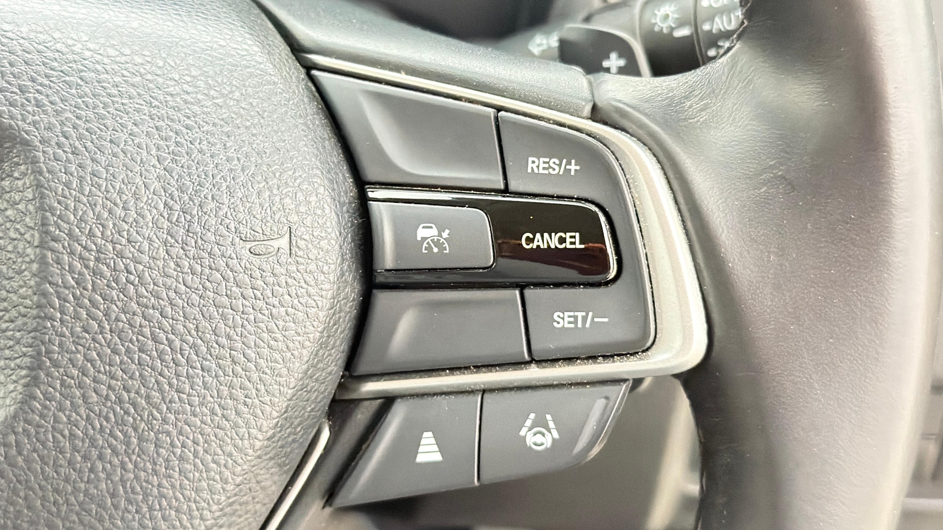 View 2023 Honda City ZX CVT Image 3 Used 2023 Honda City ZX CVT Image 3