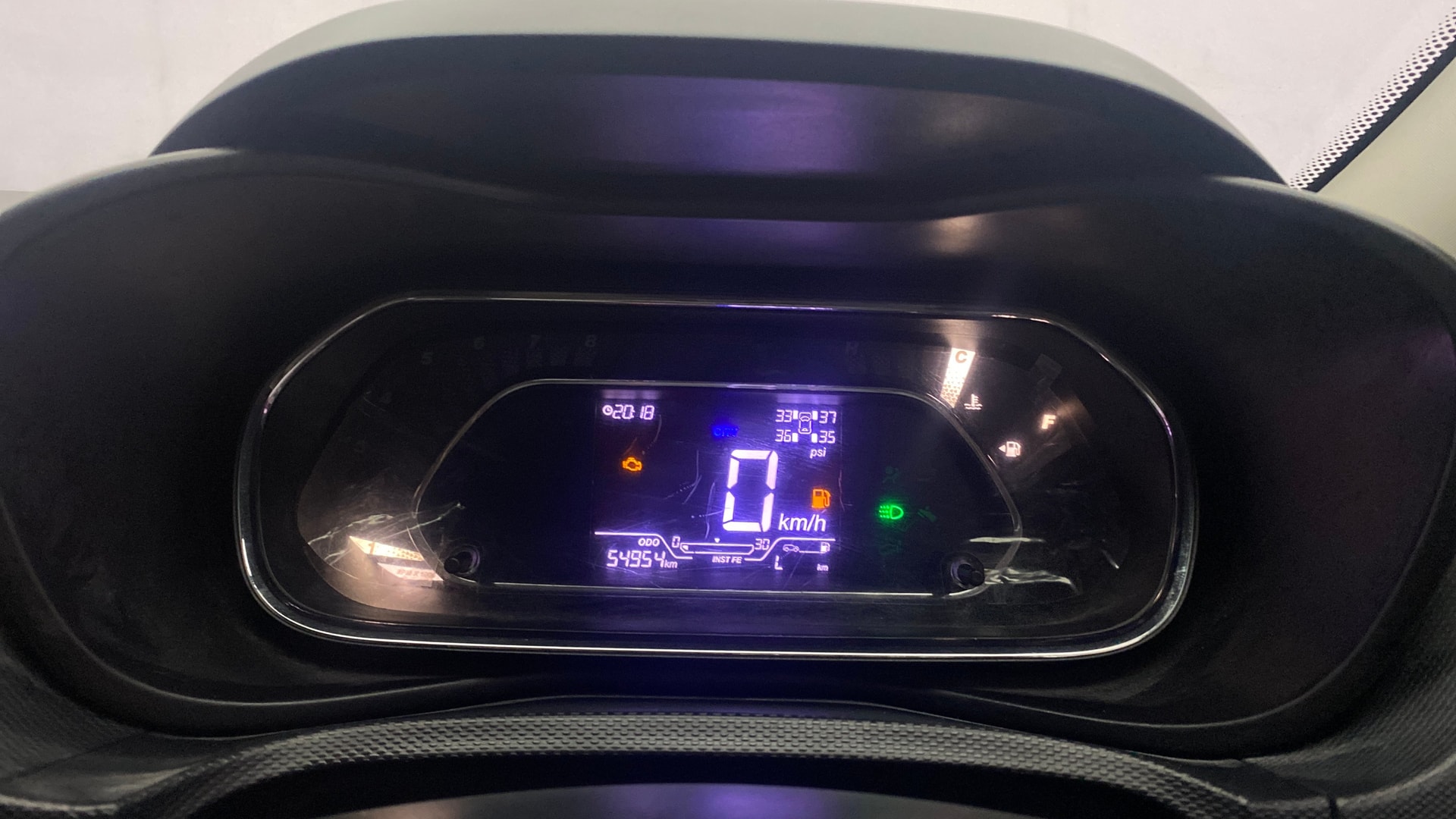 View 2021 Tata Nexon Revotron XE Image 37 Used 2021 Tata Nexon Revotron XE Image 37