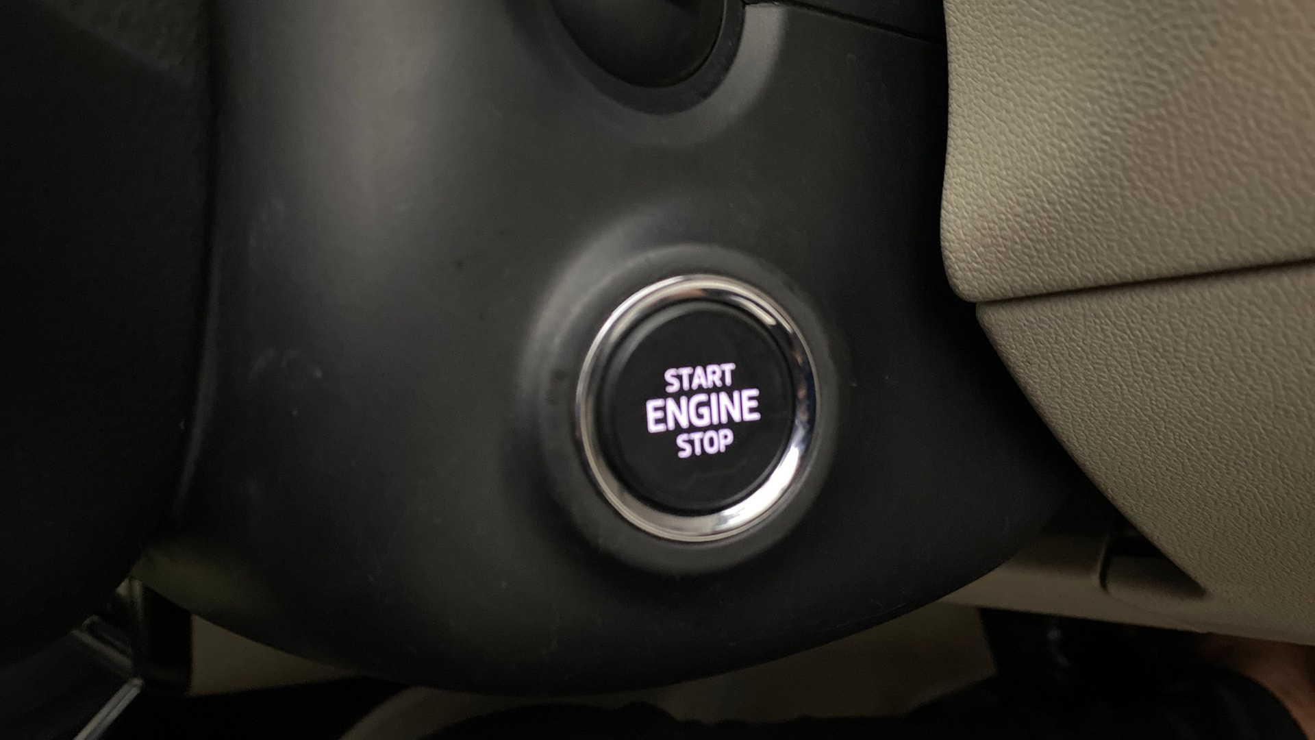 View 2022 Skoda Slavia Ambition 1.0 TSI MT Image 34 Used 2022 Skoda Slavia Ambition 1.0 TSI MT Image 34