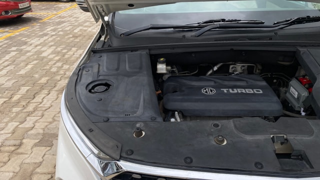 View MG Hector Image 27 Used MG Hector Image 27