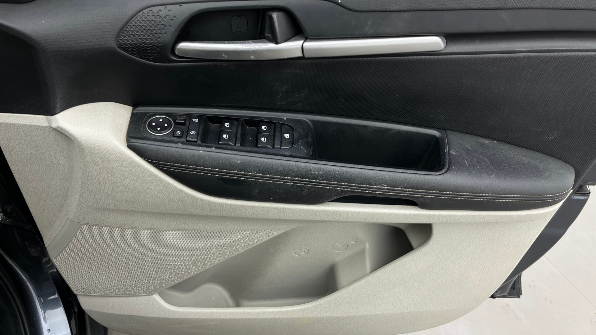 View 2021 Kia Sonet HTX iMT Petrol Image 35 Used 2021 Kia Sonet HTX iMT Petrol Image 35
