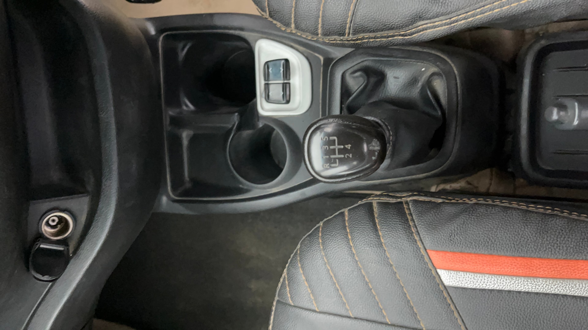 View 2018 Datsun Redi GO S-1.0L BS IV Image 38 Used 2018 Datsun Redi GO S-1.0L BS IV Image 38