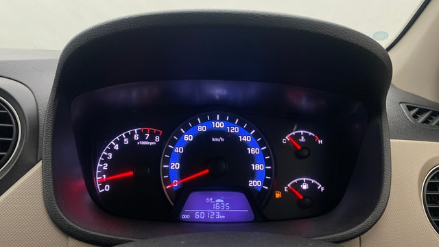 View Hyundai Xcent Image 33 Used Hyundai Xcent Image 33