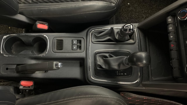 View Mahindra Thar Image 38 Used Mahindra Thar Image 38