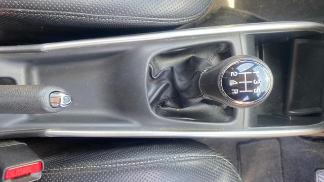 View Maruti Suzuki 1000 Image 37 Used Maruti Suzuki 1000 Image 37