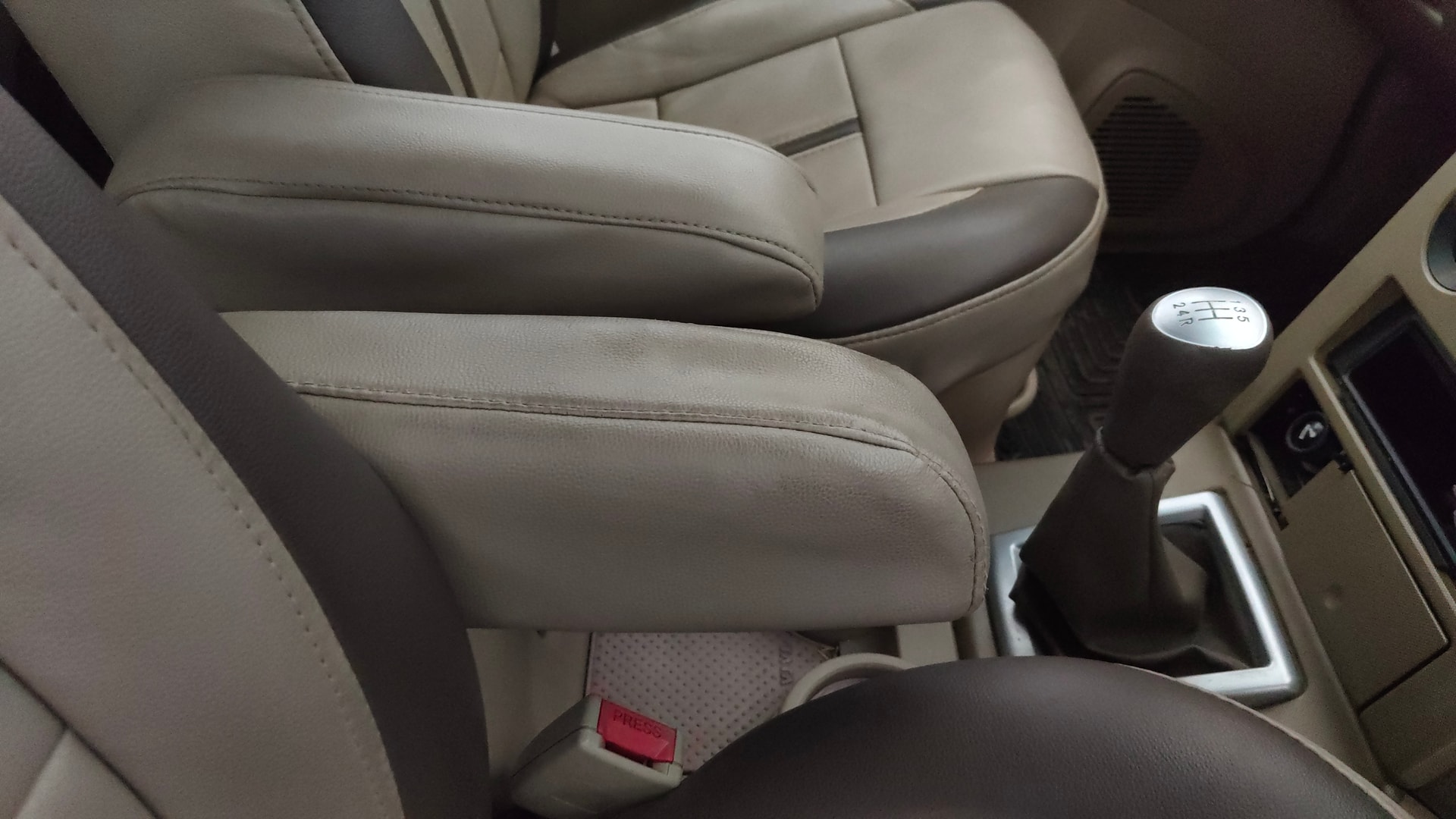 Used 2014 Tata Safari Used 2014 Tata Safari