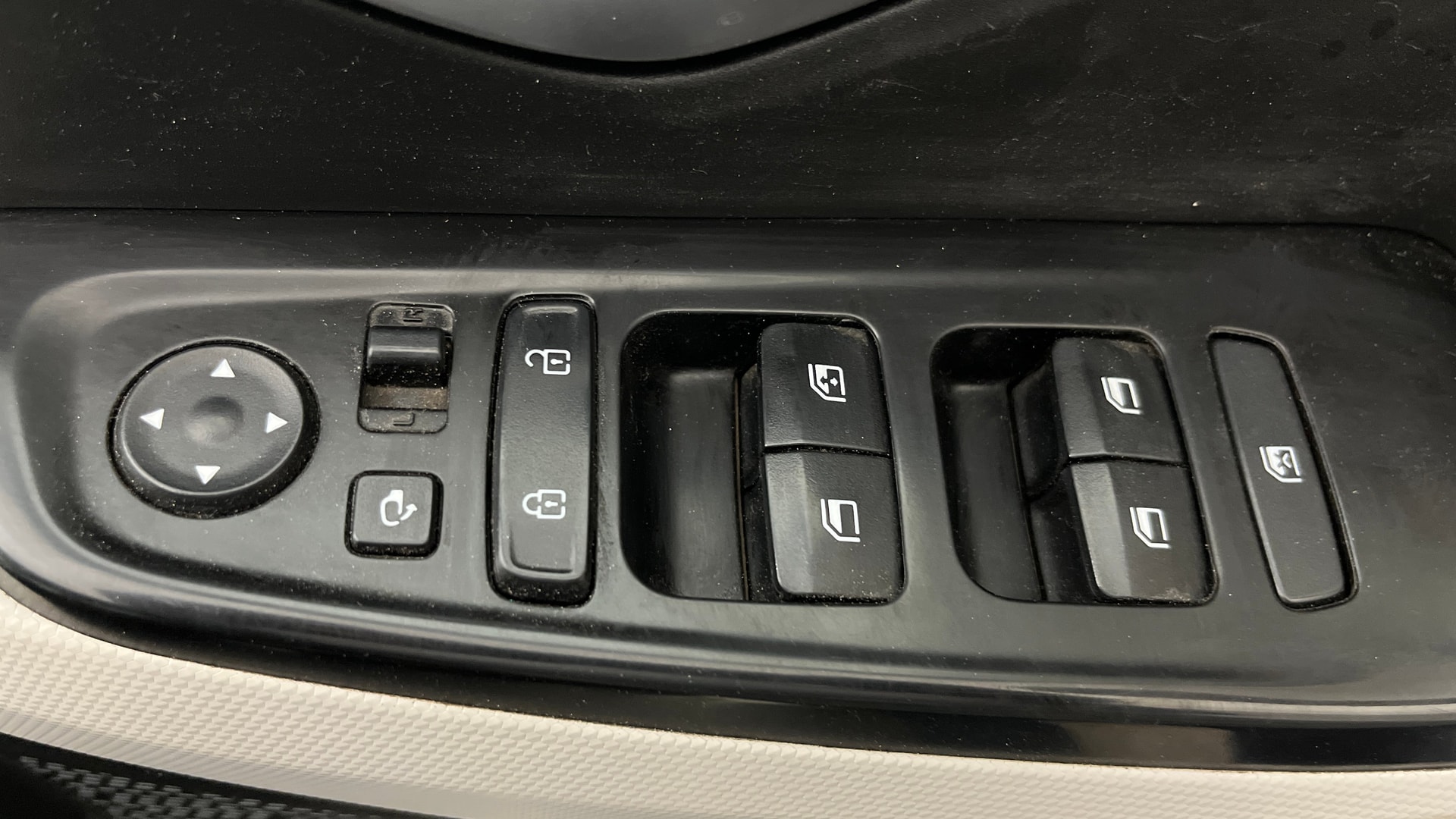View 2023 Hyundai Creta SX MT Diesel Image 40 Used 2023 Hyundai Creta SX MT Diesel Image 40