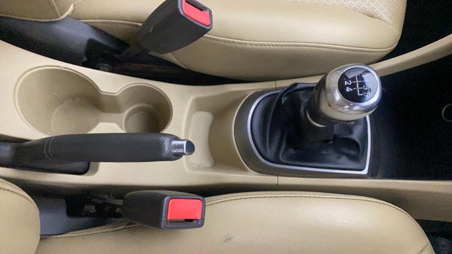 View Hyundai Verna Image 41 Used Hyundai Verna Image 41