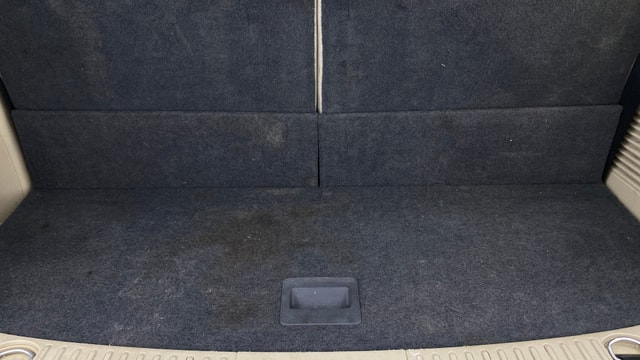 View Ford Endeavour Image 11 Used Ford Endeavour Image 11