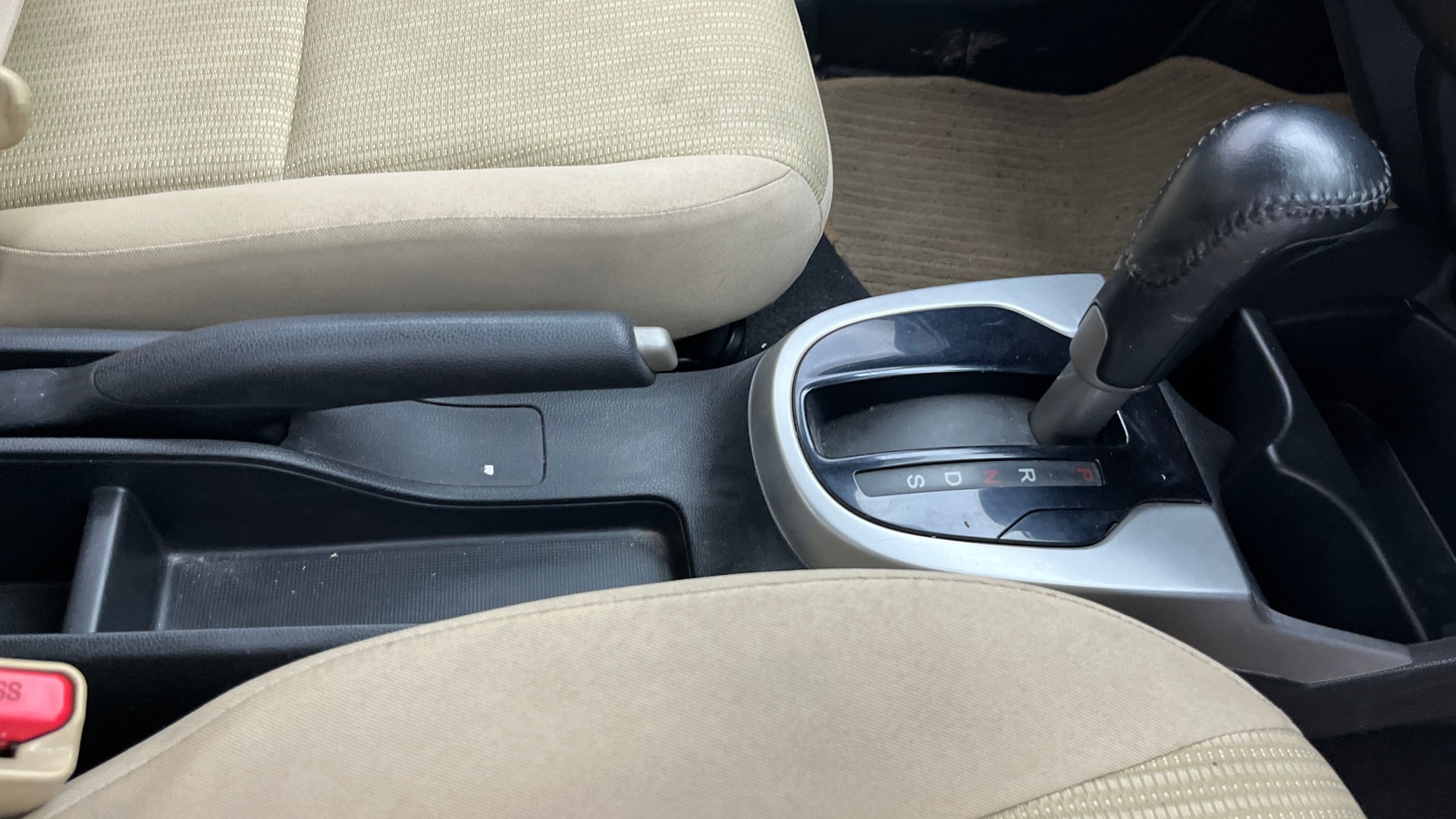 View 2015 Honda Jazz E MT Diesel Image 41 Used 2015 Honda Jazz E MT Diesel Image 41