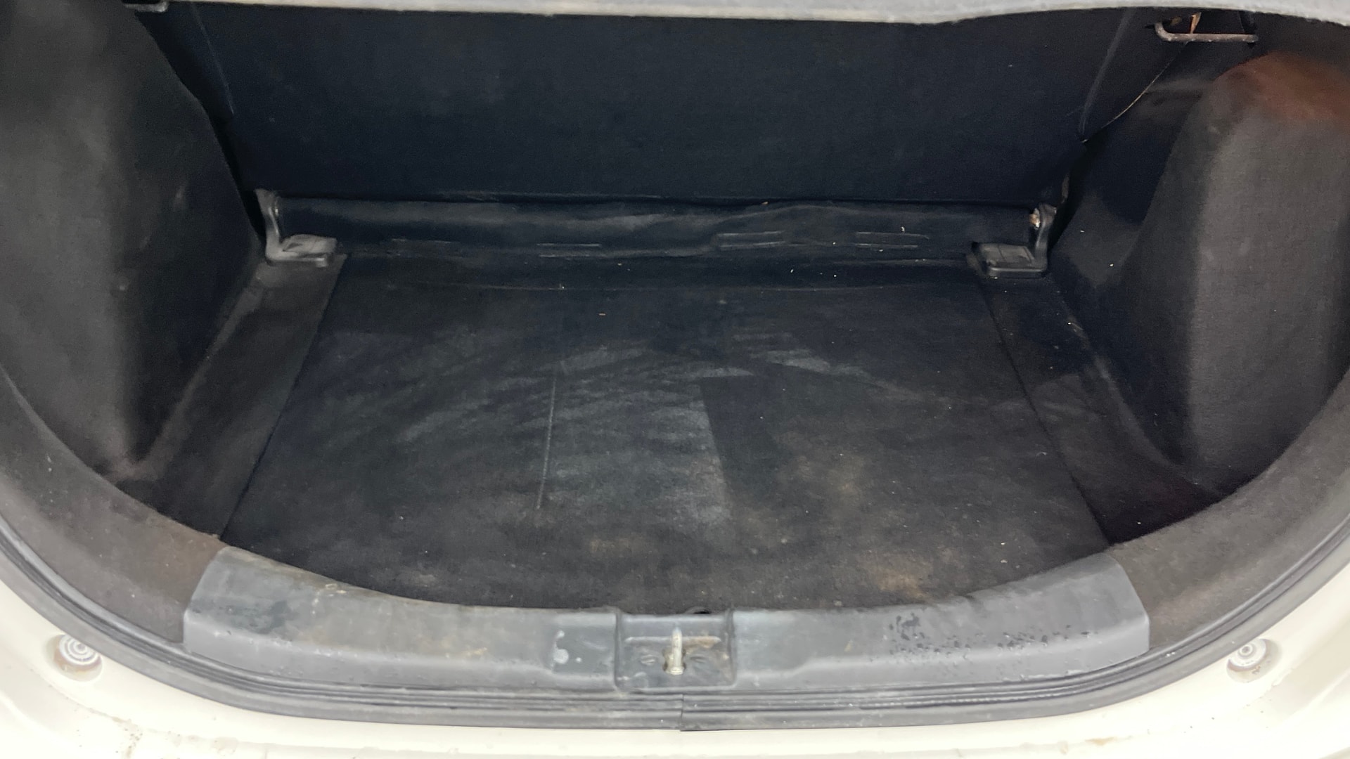 View 2015 Honda Jazz E MT Diesel Image 7 Used 2015 Honda Jazz E MT Diesel Image 7