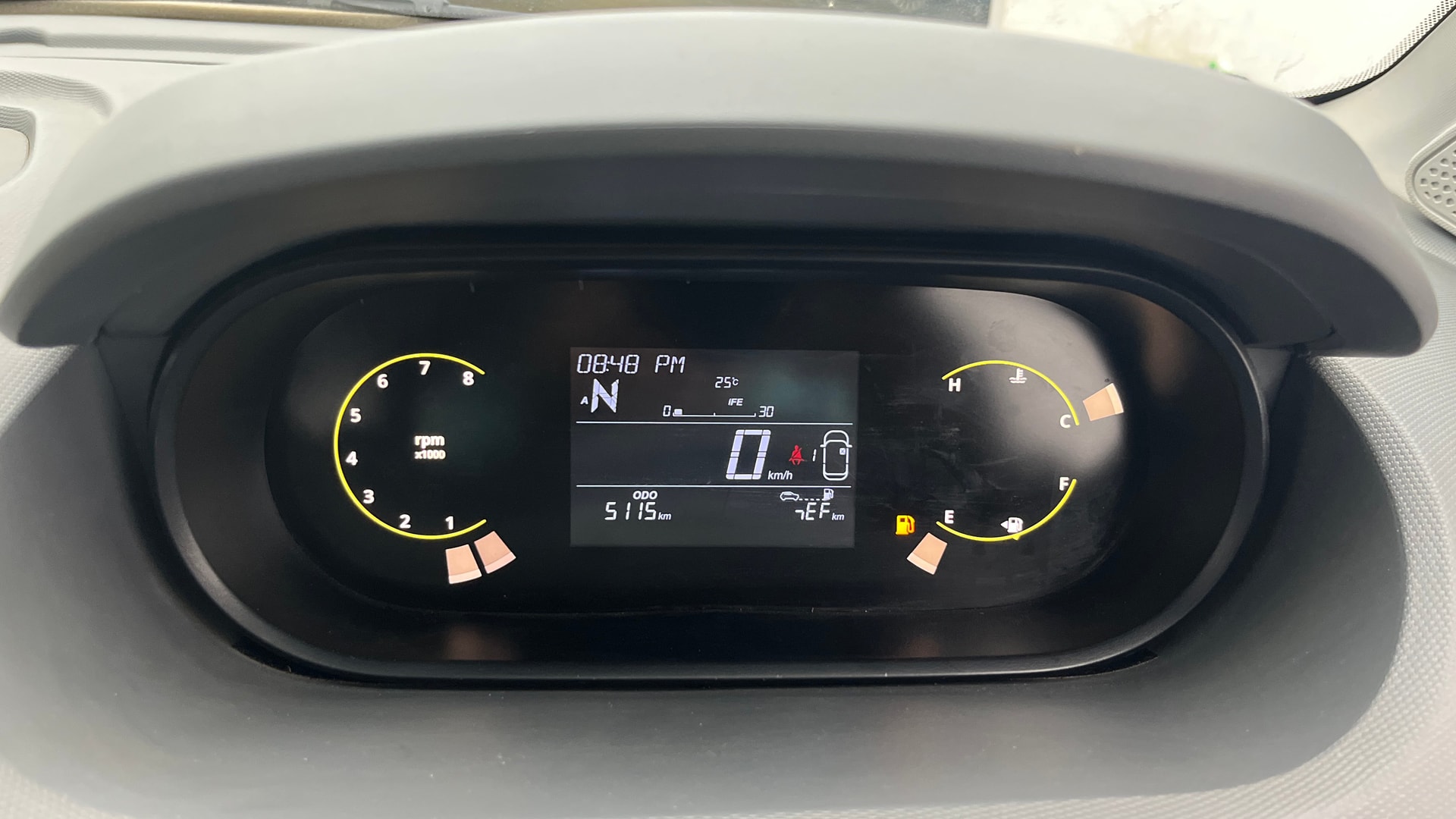 View 2025 Tata Tiago Revotorq XB Image 34 Used 2025 Tata Tiago Revotorq XB Image 34