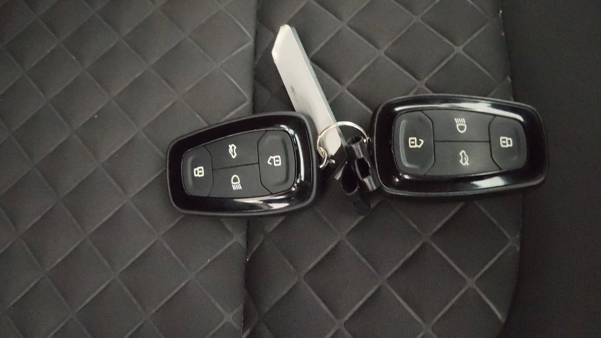 View 2020 Tata Harrier XE Image 28 Used 2020 Tata Harrier XE Image 28