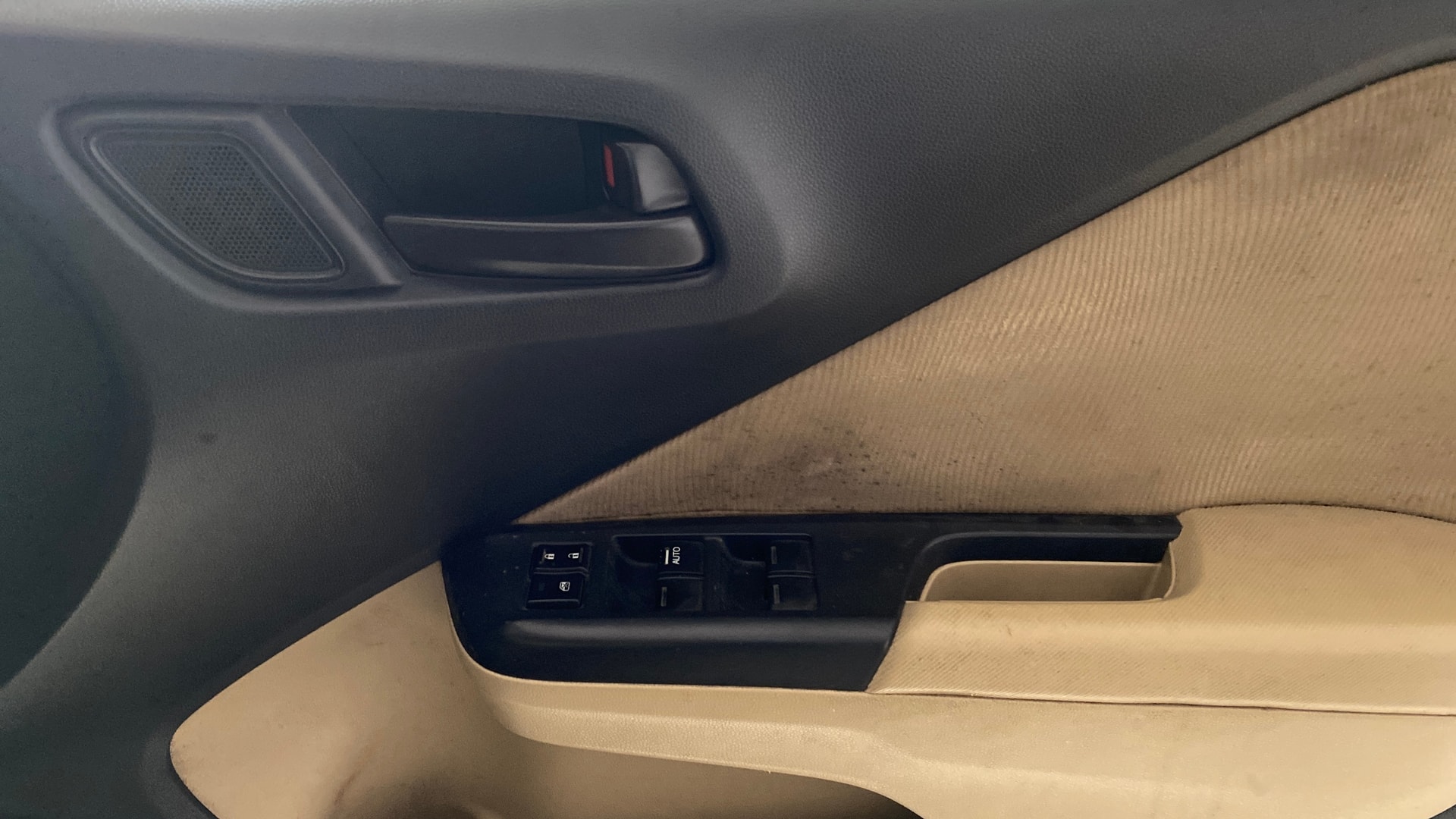 View 2016 Honda City ZX MT Diesel Anniversary Edition Image 33 Used 2016 Honda City ZX MT Diesel Anniversary Edition Image 33