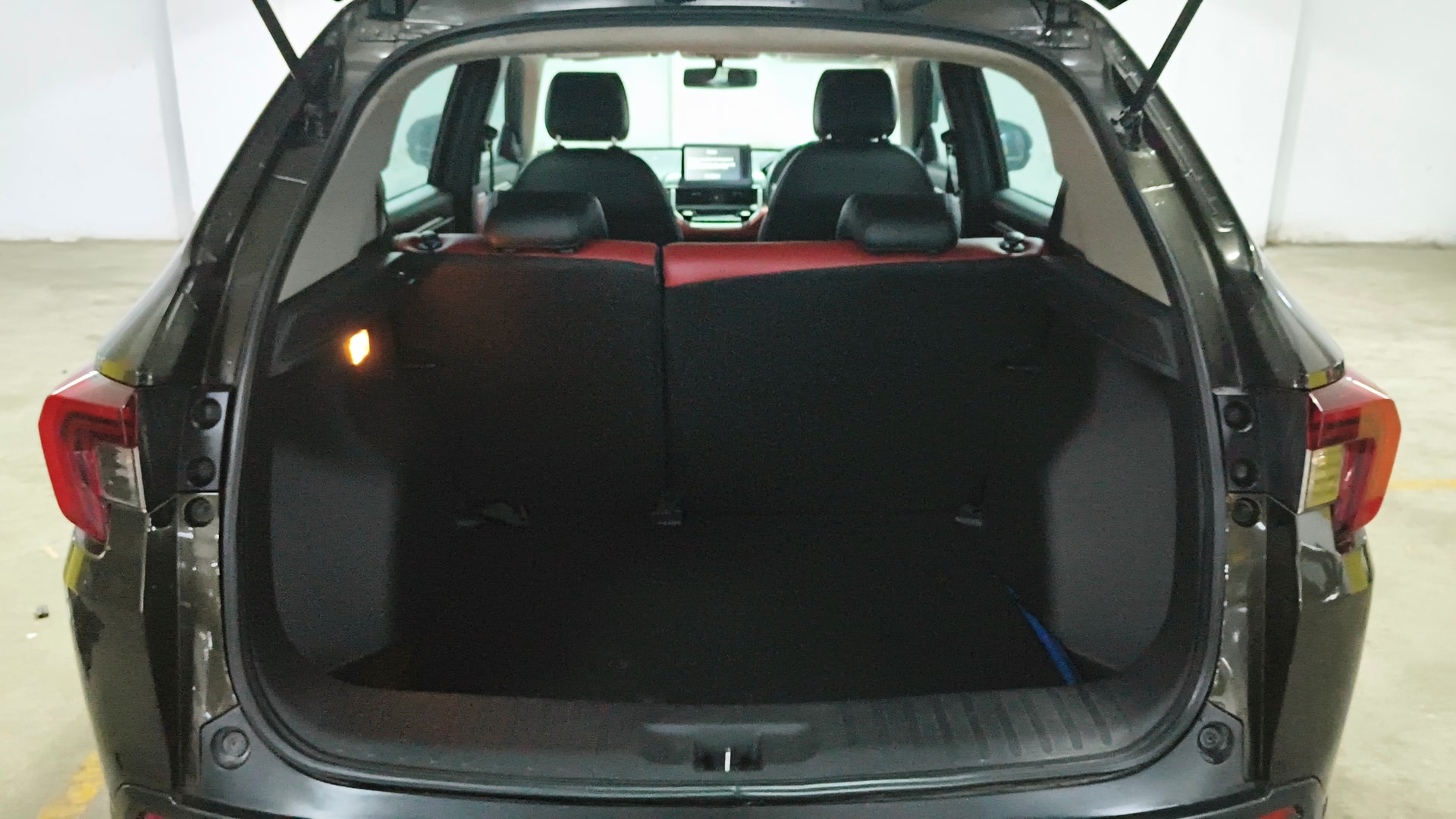 View 2024 Honda Elevate VX CVT Image 7 Used 2024 Honda Elevate VX CVT Image 7