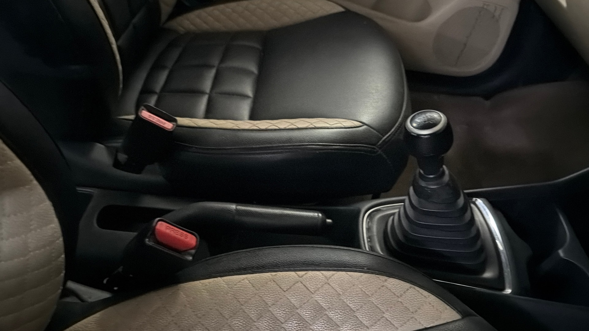 View 2019 Honda Amaze E MT Petrol BS IV Image 39 Used 2019 Honda Amaze E MT Petrol BS IV Image 39
