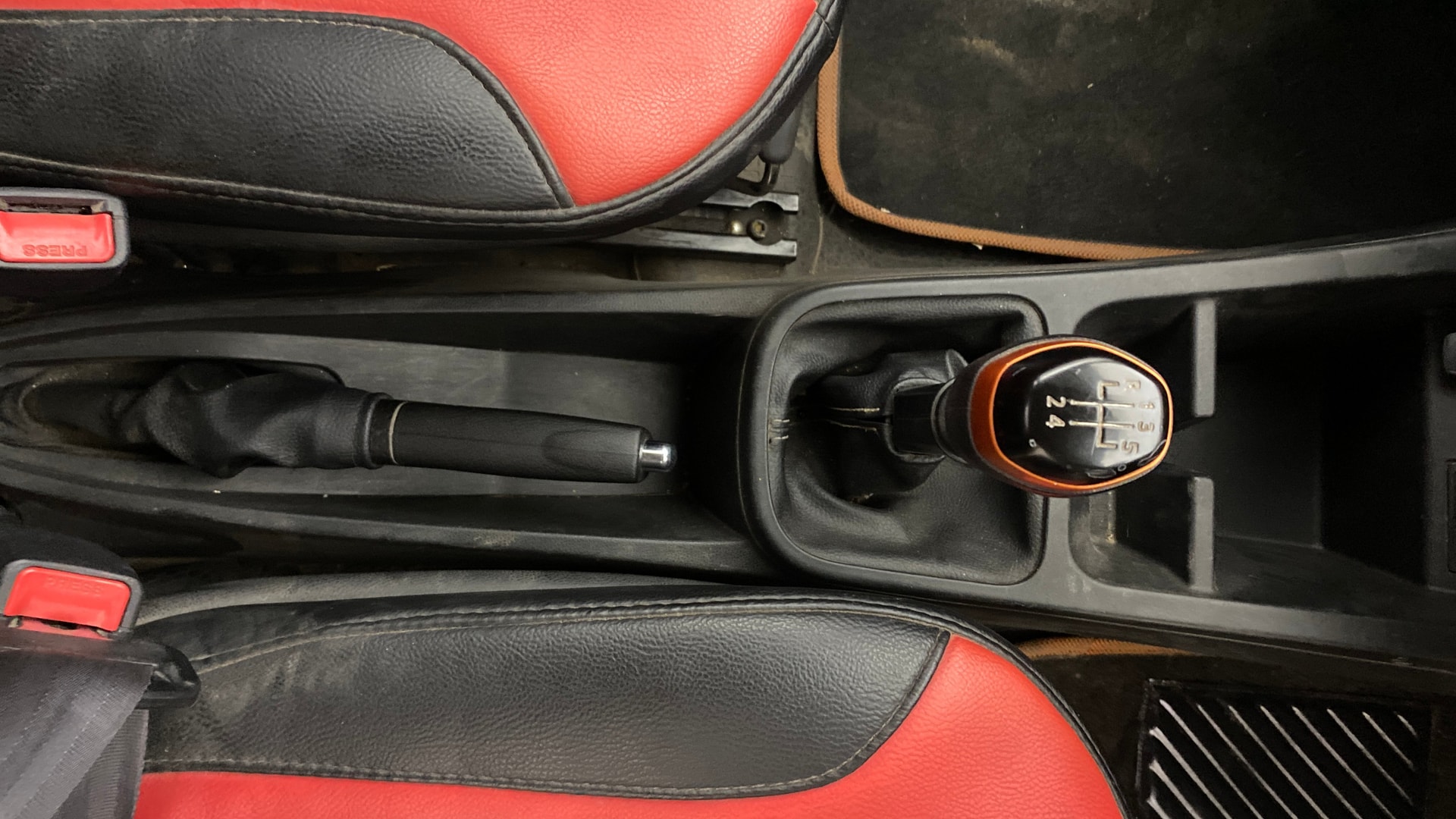 View 2020 Renault Kwid Climber (O) Image 38 Used 2020 Renault Kwid Climber (O) Image 38