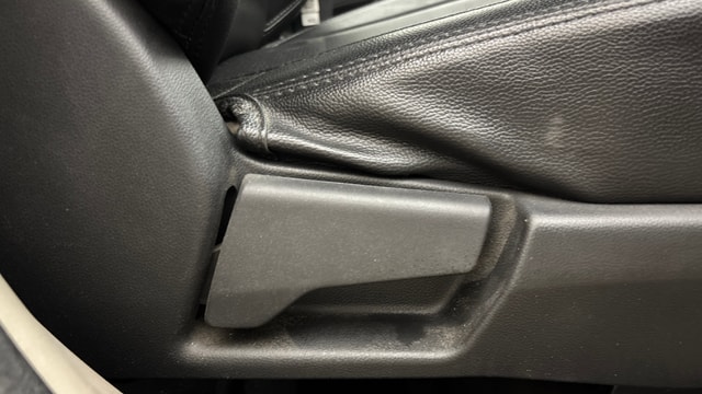View Renault Triber Image 19 Used Renault Triber Image 19