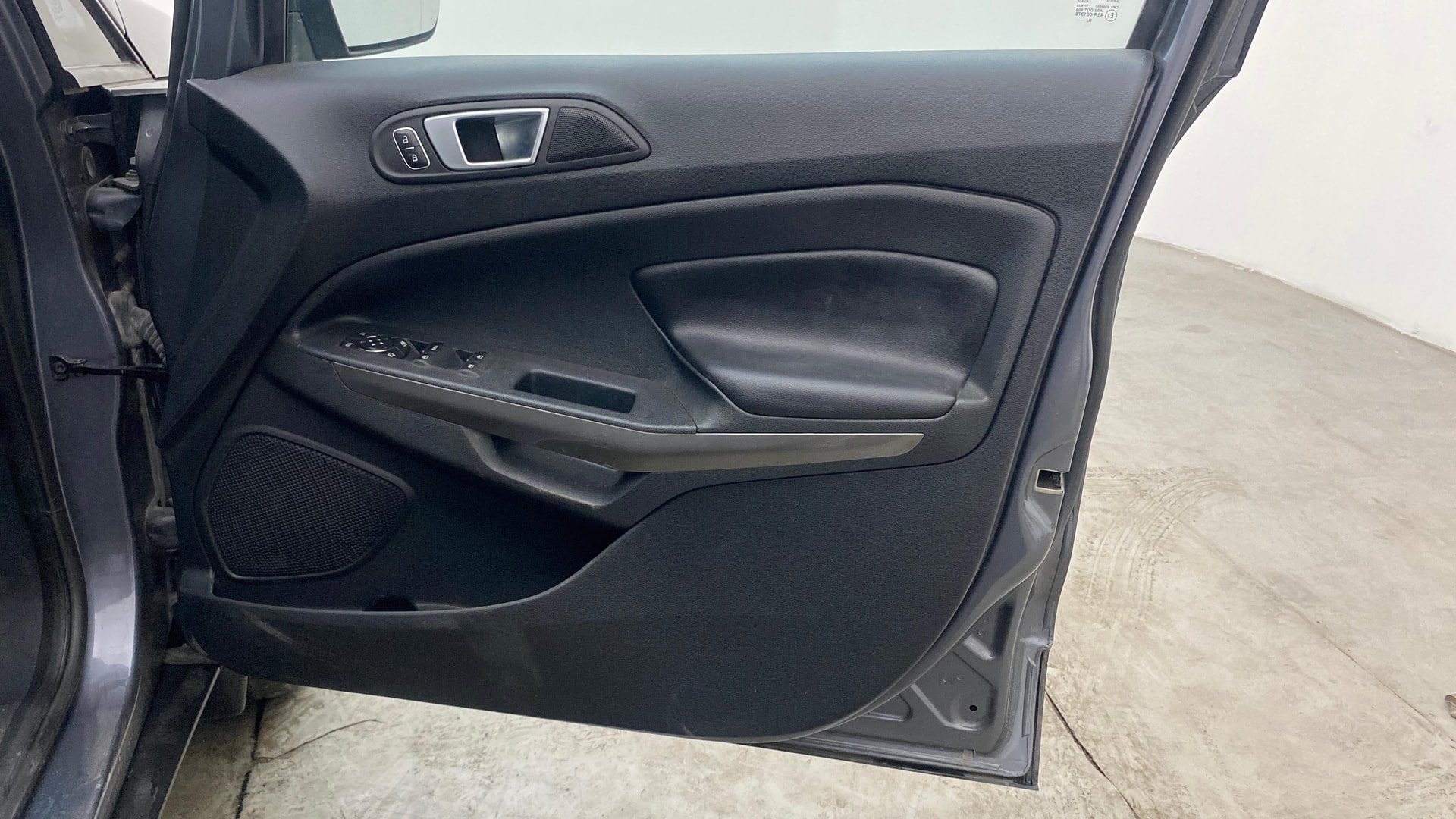 View 2019 Ford EcoSport 1.5 TDCi Diesel Ambiente BS IV Image 33 Used 2019 Ford EcoSport 1.5 TDCi Diesel Ambiente BS IV Image 33