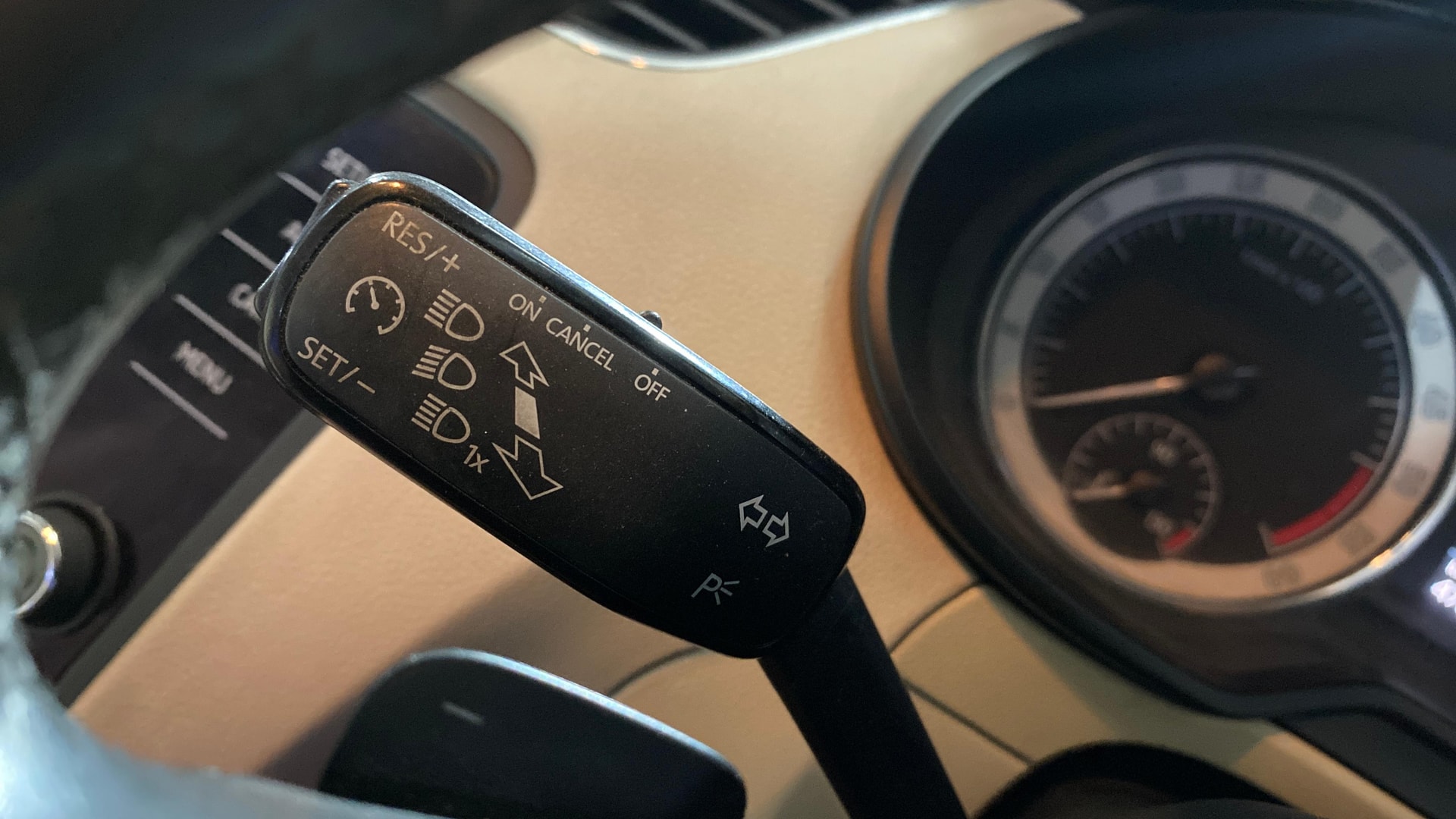 View 2019 Skoda Octavia 2.0 Style TDI CR AT Image 3 Used 2019 Skoda Octavia 2.0 Style TDI CR AT Image 3