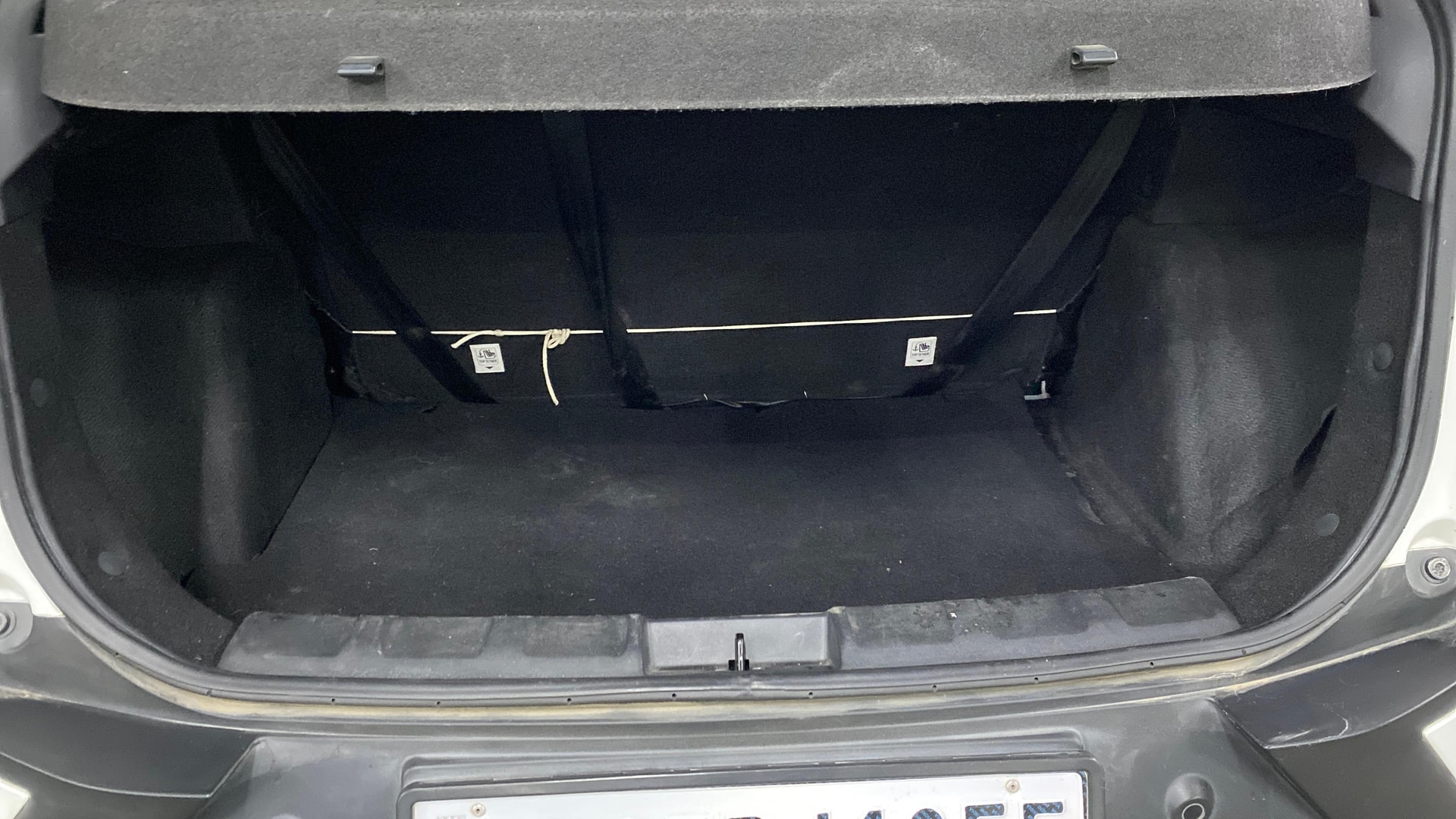 View 2024 Tata Nexon Revotron XE Image 10 Used 2024 Tata Nexon Revotron XE Image 10