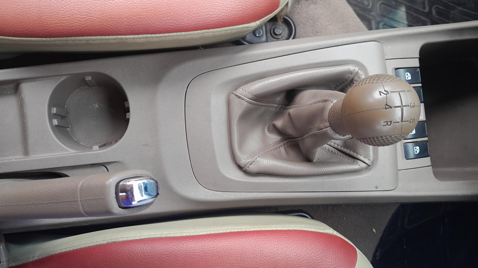 View 2013 Chevrolet Sail UVA 1.2 Base Image 38 Used 2013 Chevrolet Sail UVA 1.2 Base Image 38