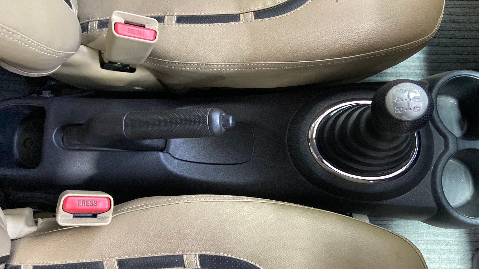 View 2014 Honda Brio S MT Petrol Image 38 Used 2014 Honda Brio S MT Petrol Image 38