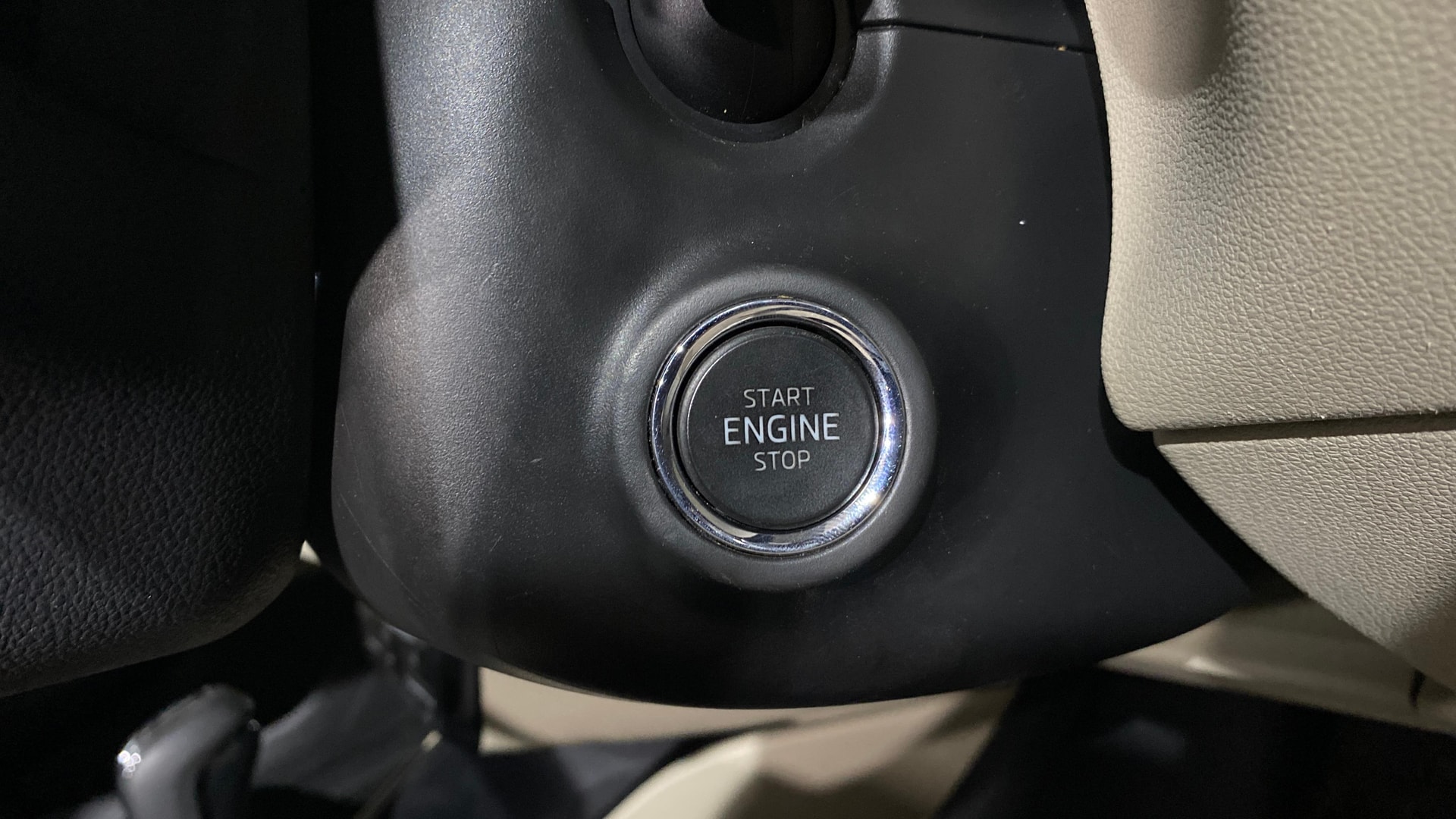 View 2023 Skoda Slavia Style 1.0 TSI AT Image 35 Used 2023 Skoda Slavia Style 1.0 TSI AT Image 35