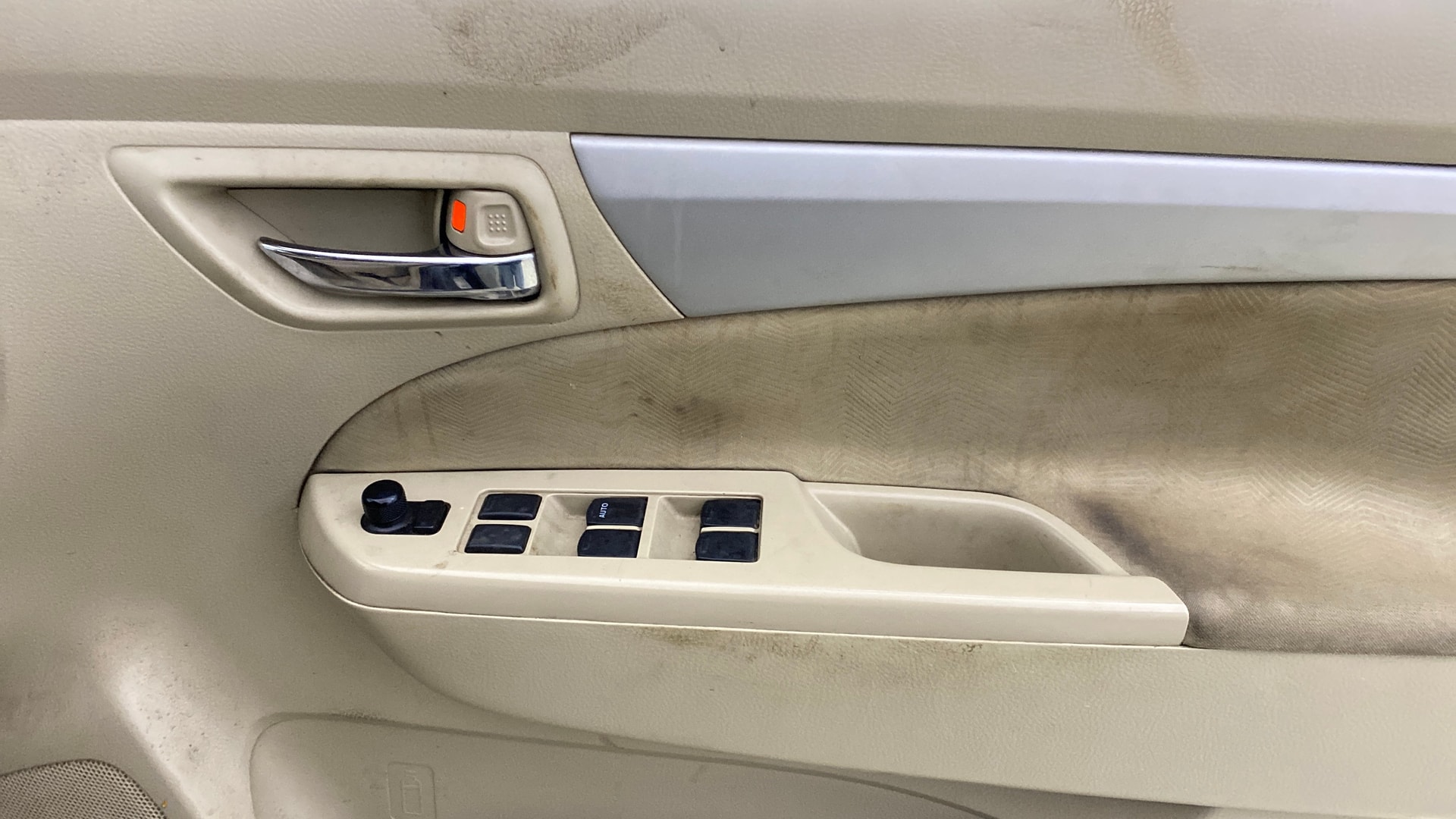 View 2018 Maruti Suzuki 1000 Base Variant Image 34 Used 2018 Maruti Suzuki 1000 Base Variant Image 34