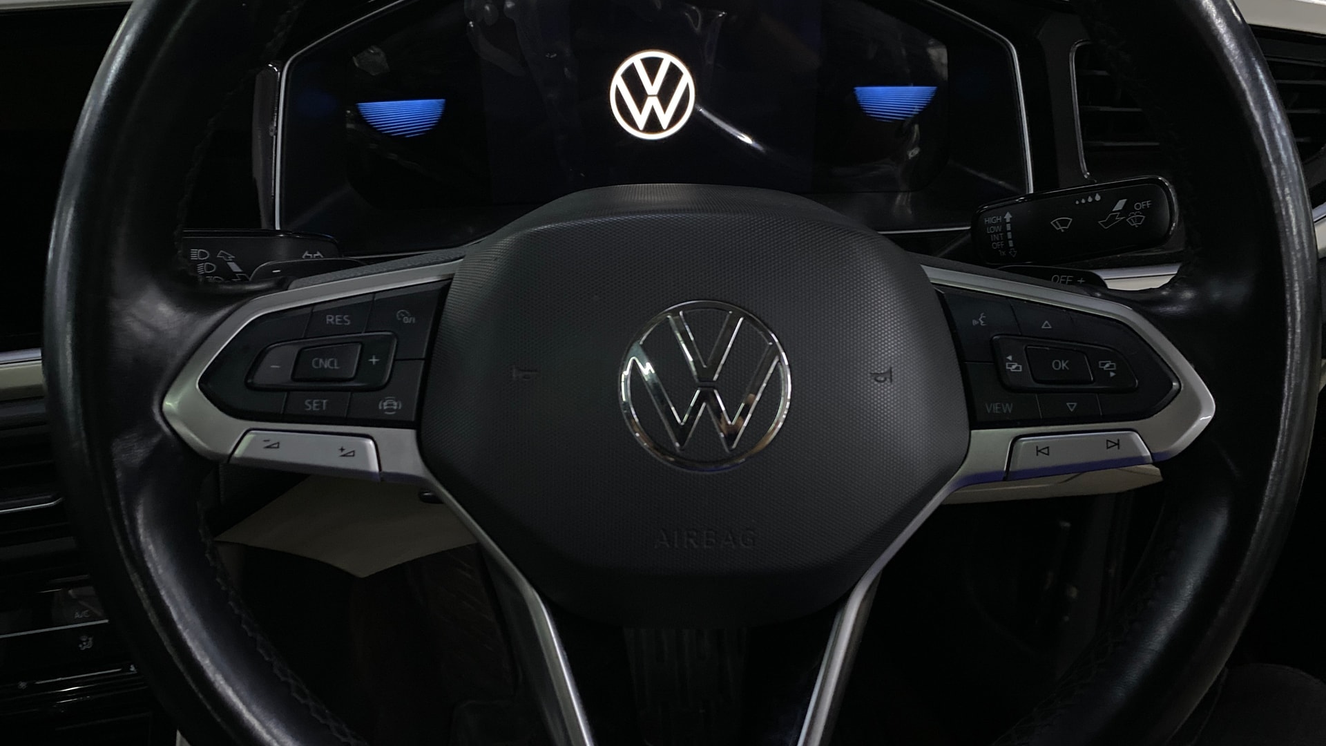 View 2024 Volkswagen Virtus Topline 1.0 TSI MT Image 3 Used 2024 Volkswagen Virtus Topline 1.0 TSI MT Image 3
