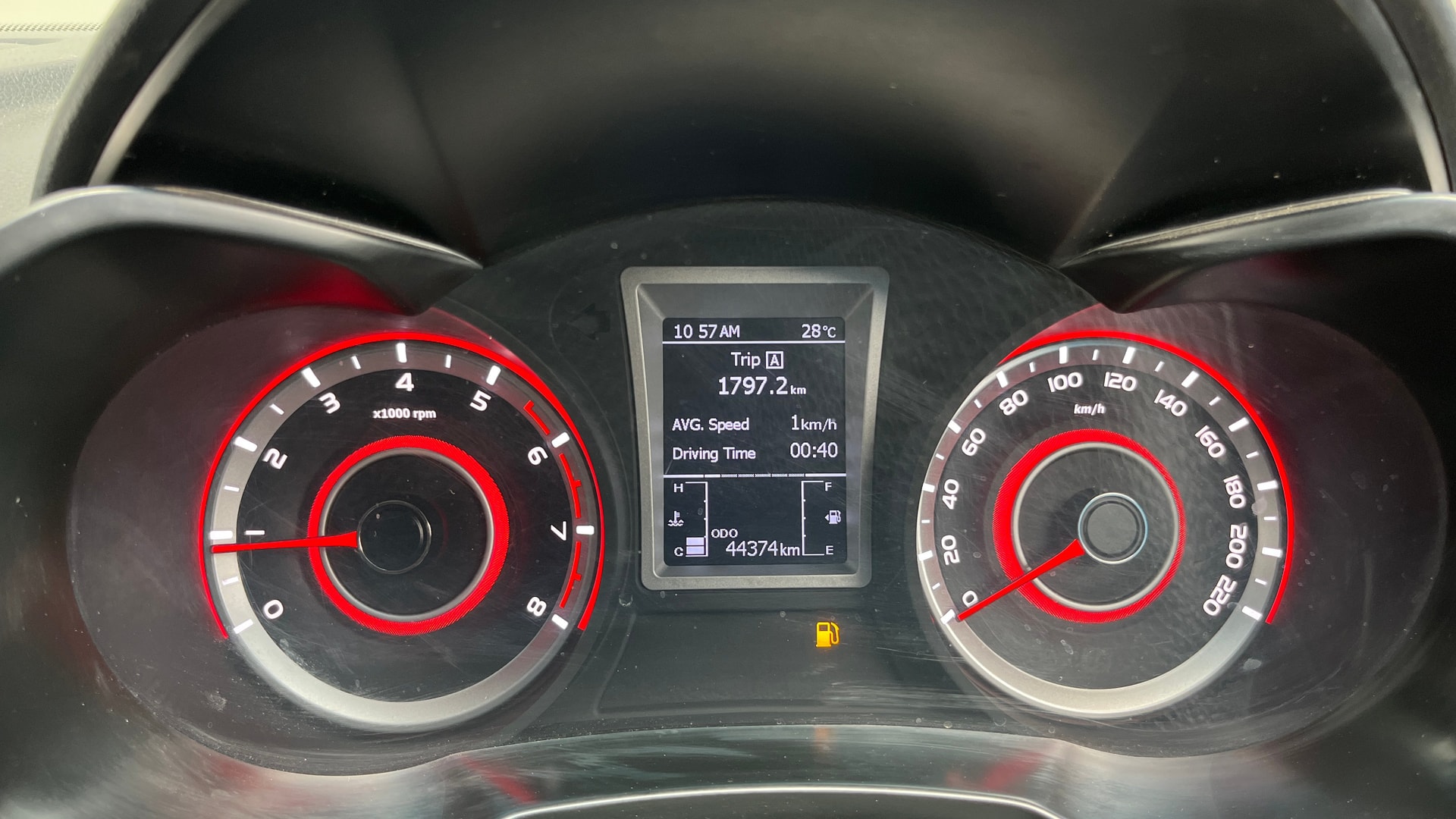 Used 2021 Mahindra XUV300 Used 2021 Mahindra XUV300