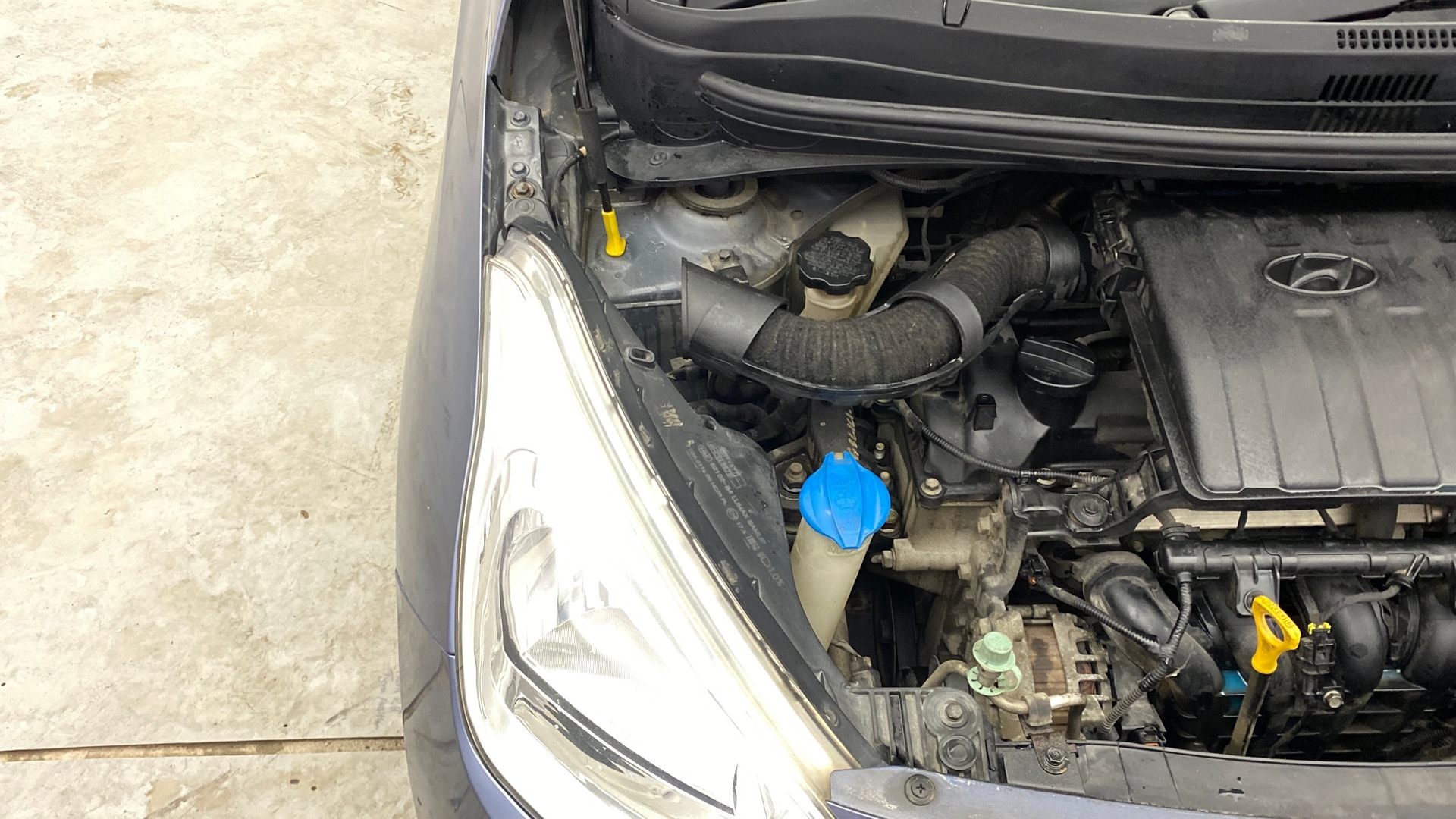 View 2014 Hyundai Grand i10 Sportz 1.2 Kappa Image 27 Used 2014 Hyundai Grand i10 Sportz 1.2 Kappa Image 27