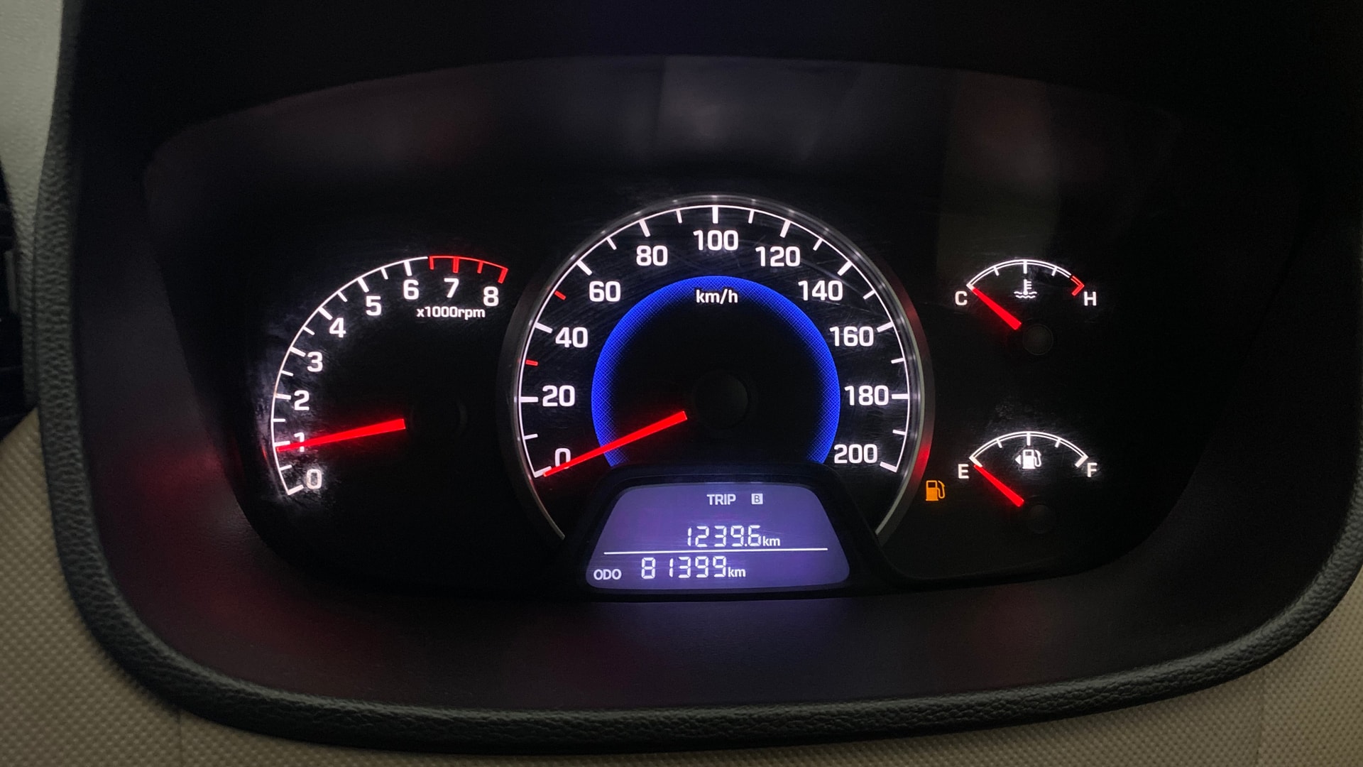 View 2014 Hyundai Grand i10 Sportz 1.2 Kappa Image 22 Used 2014 Hyundai Grand i10 Sportz 1.2 Kappa Image 22