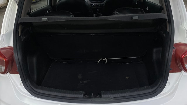 View Hyundai Grand i10 Image 7 Used Hyundai Grand i10 Image 7