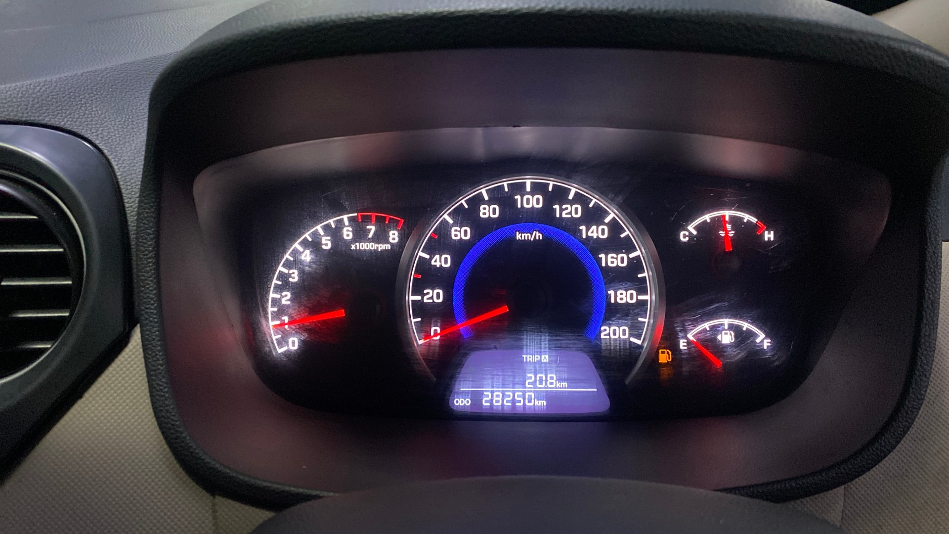 View 2020 Hyundai Grand i10 Sportz 1.2 Kappa Image 21 Used 2020 Hyundai Grand i10 Sportz 1.2 Kappa Image 21