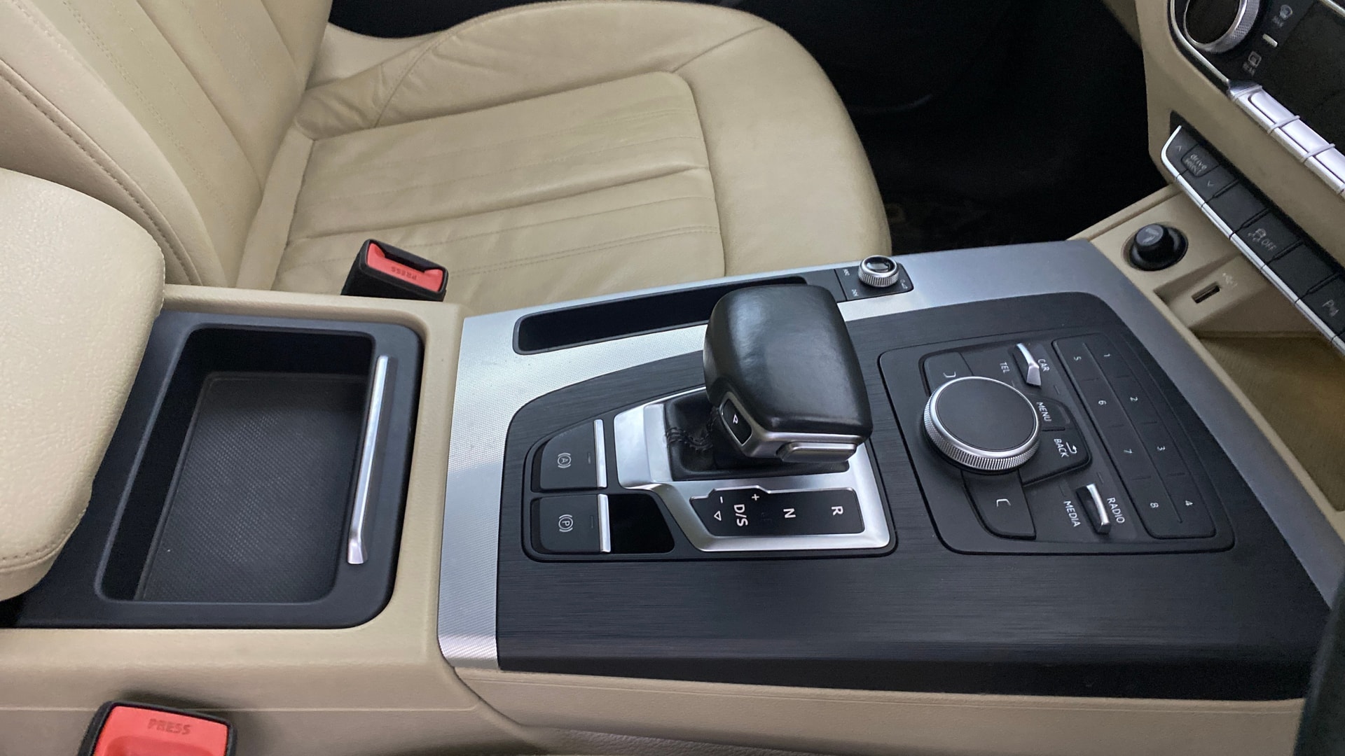View 2020 Audi Q5 40 TDI Premium Plus Image 41 Used 2020 Audi Q5 40 TDI Premium Plus Image 41