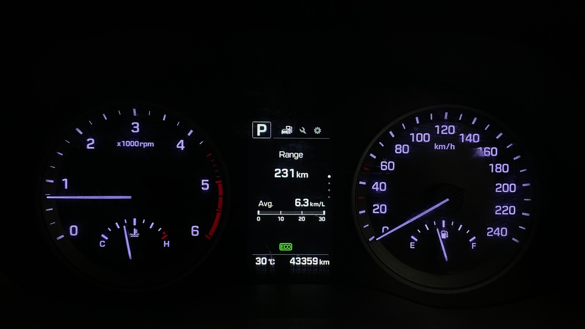 View 2017 Hyundai Tucson R 2.0 6-Speed Automatic GL BS IV Image 36 Used 2017 Hyundai Tucson R 2.0 6-Speed Automatic GL BS IV Image 36