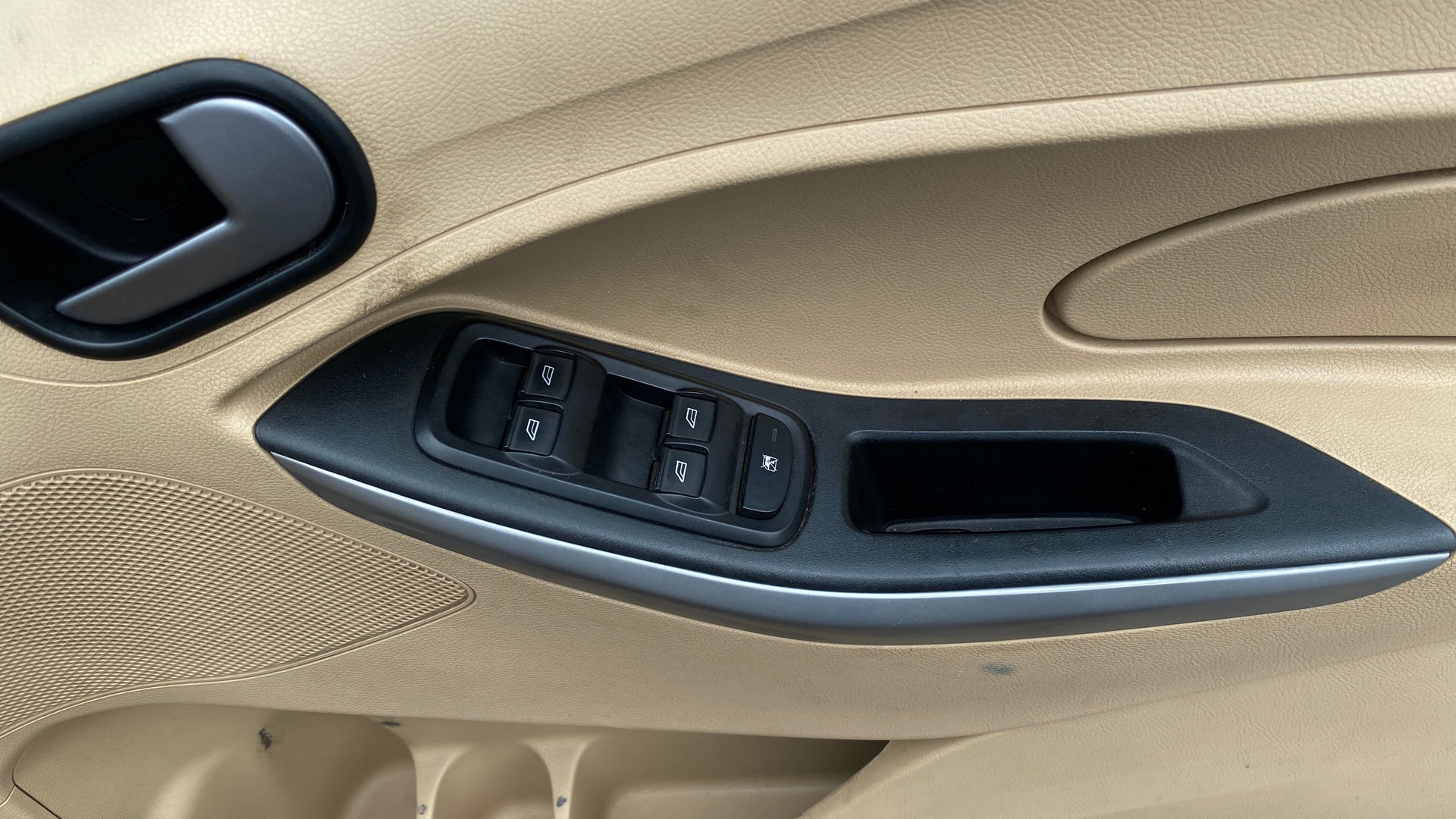 View 2019 Ford Figo Aspire 1.2P Ambiente MT BS IV Image 41 Used 2019 Ford Figo Aspire 1.2P Ambiente MT BS IV Image 41