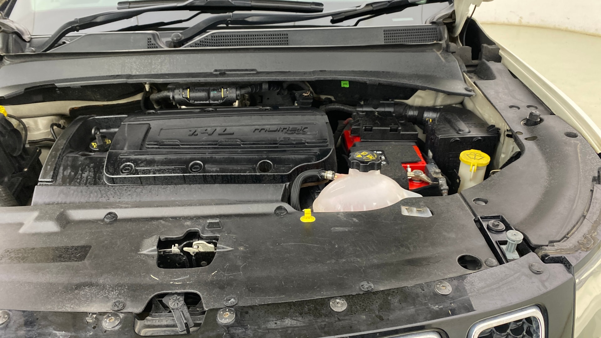 View 2020 Jeep Compass Limited 1.4 Multi AIR Petrol DDCT AT BS IV Image 29 Used 2020 Jeep Compass Limited 1.4 Multi AIR Petrol DDCT AT BS IV Image 29