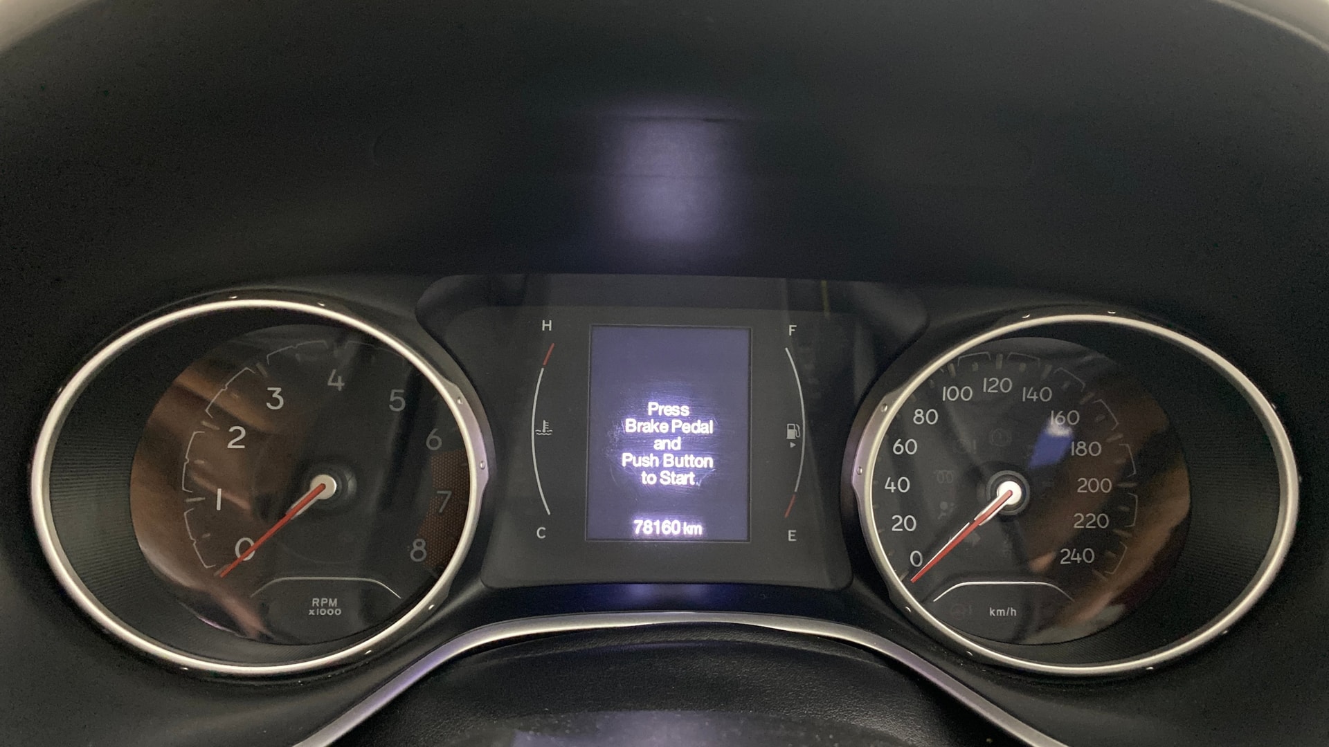 View 2020 Jeep Compass Limited 1.4 Multi AIR Petrol DDCT AT BS IV Image 20 Used 2020 Jeep Compass Limited 1.4 Multi AIR Petrol DDCT AT BS IV Image 20